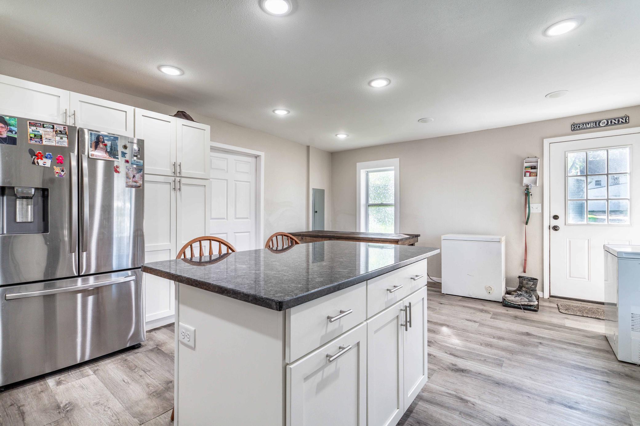 1895 single family home for sale at 514 E Hampden Avenue in Fergus Falls, MN — 3 bed, 2 bath (photo 30 of 63)