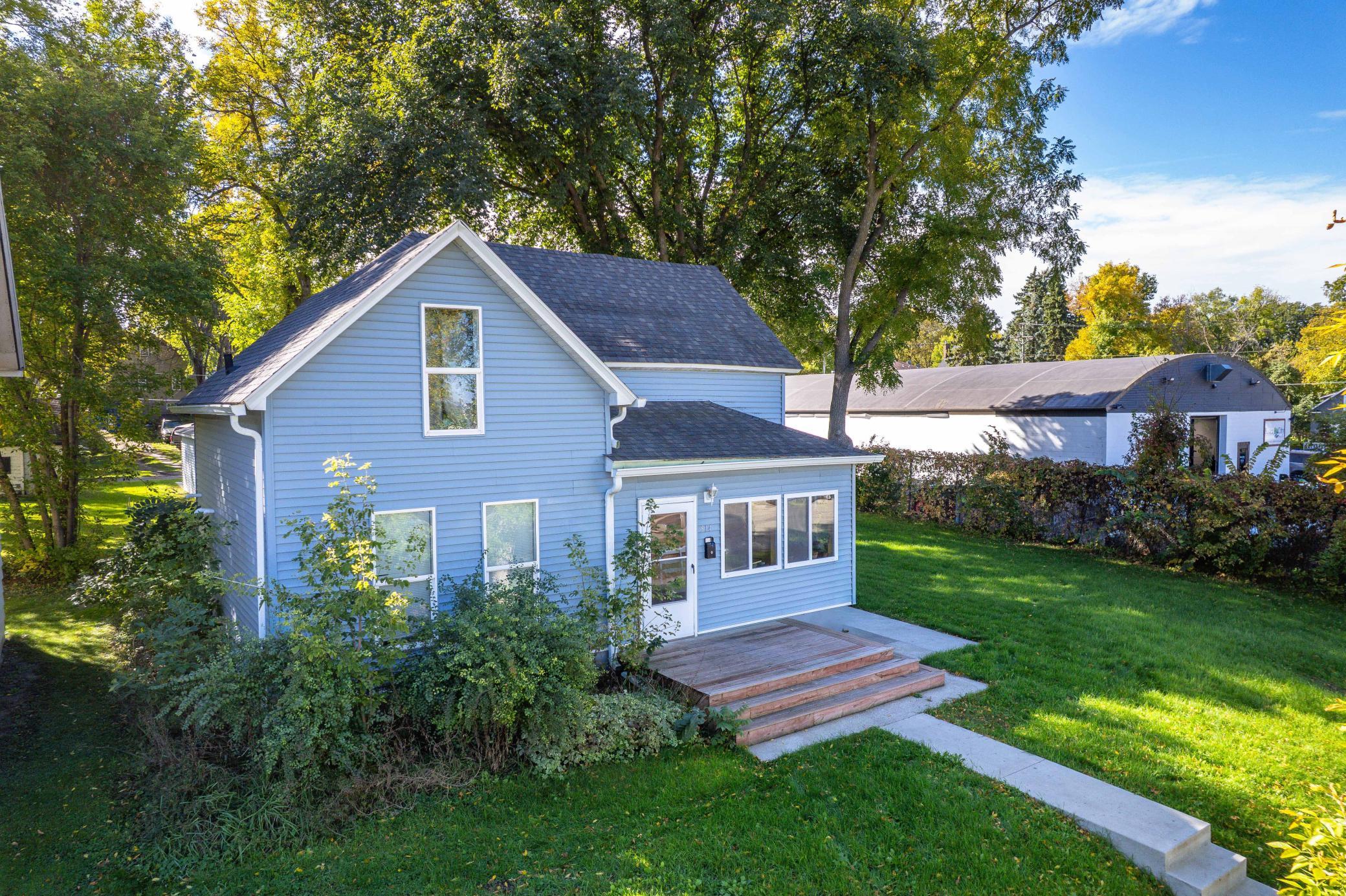 1895 single family home for sale at 514 E Hampden Avenue in Fergus Falls, MN — 3 bed, 2 bath (photo 52 of 63)