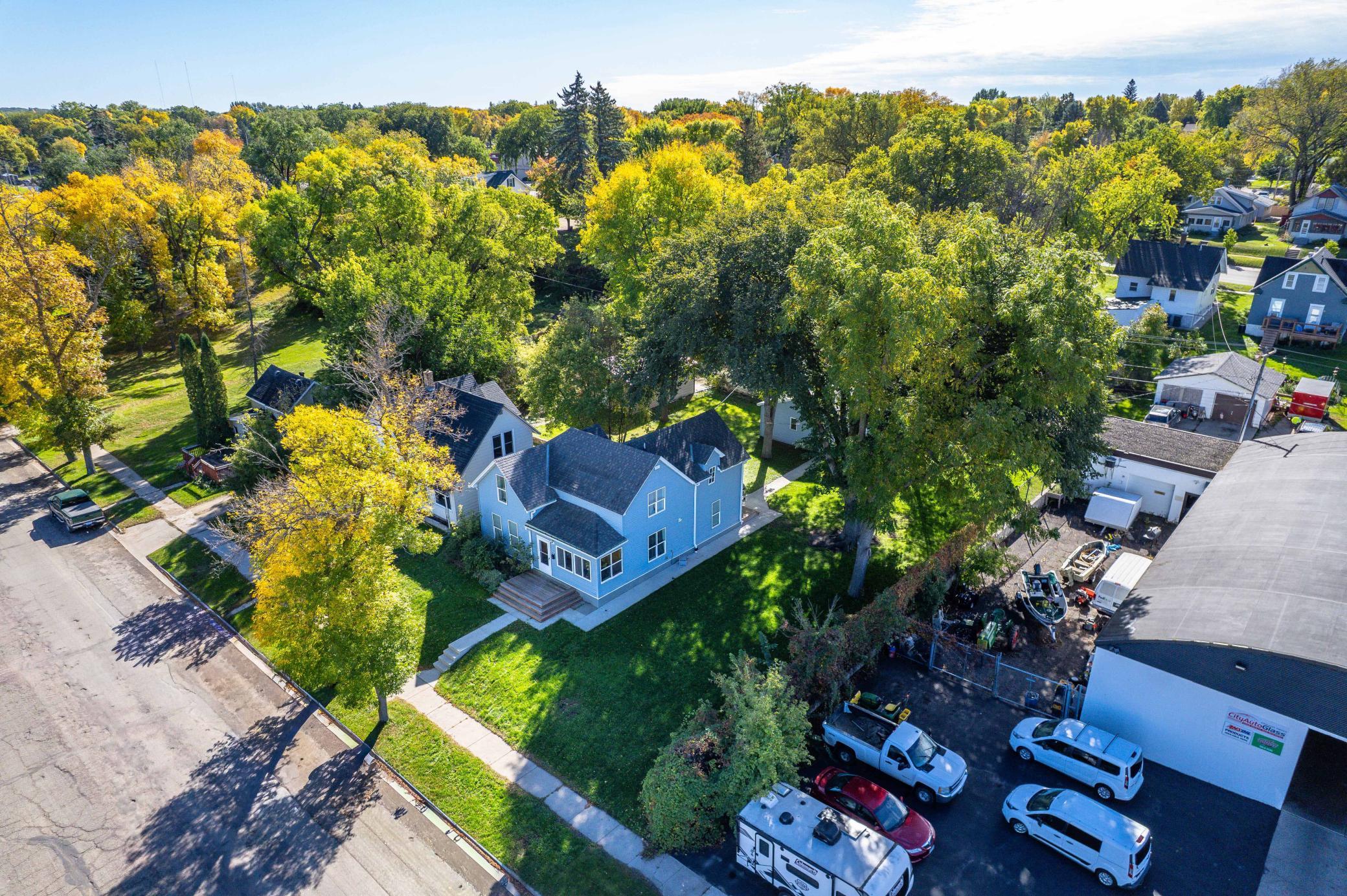 1895 single family home for sale at 514 E Hampden Avenue in Fergus Falls, MN — 3 bed, 2 bath (photo 55 of 63)