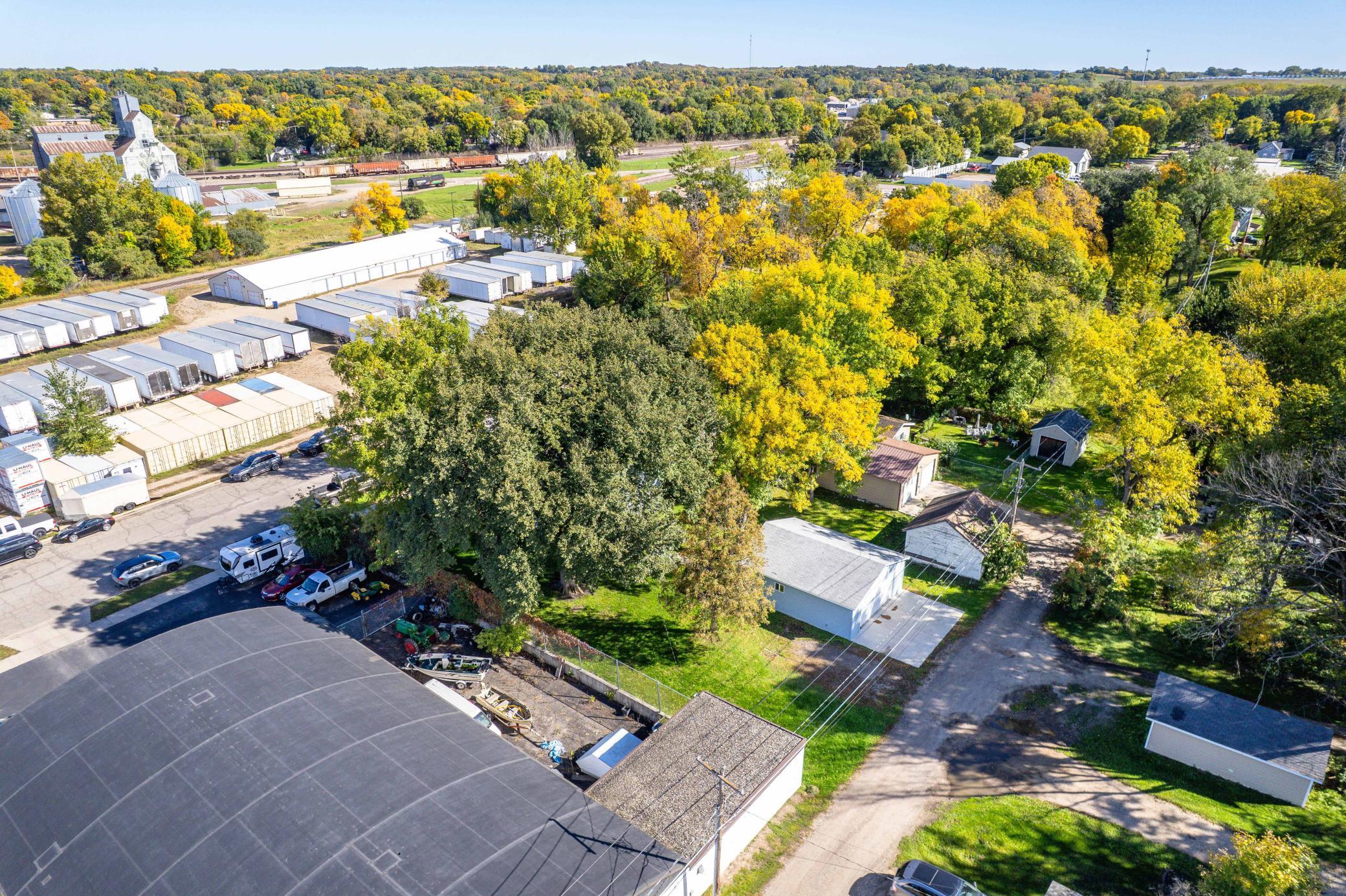 1895 single family home for sale at 514 E Hampden Avenue in Fergus Falls, MN — 3 bed, 2 bath (photo 58 of 63)