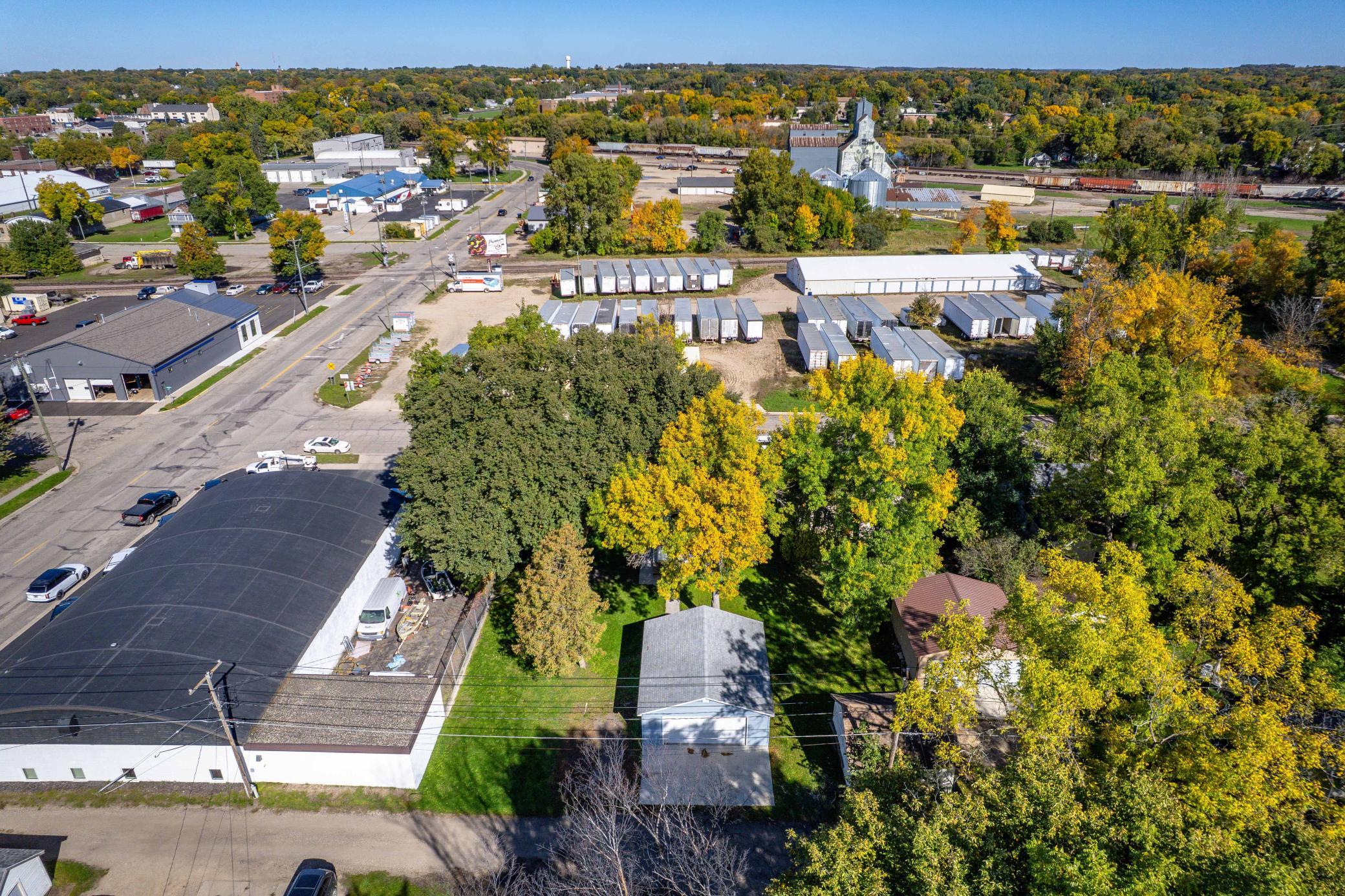 1895 single family home for sale at 514 E Hampden Avenue in Fergus Falls, MN — 3 bed, 2 bath (photo 59 of 63)