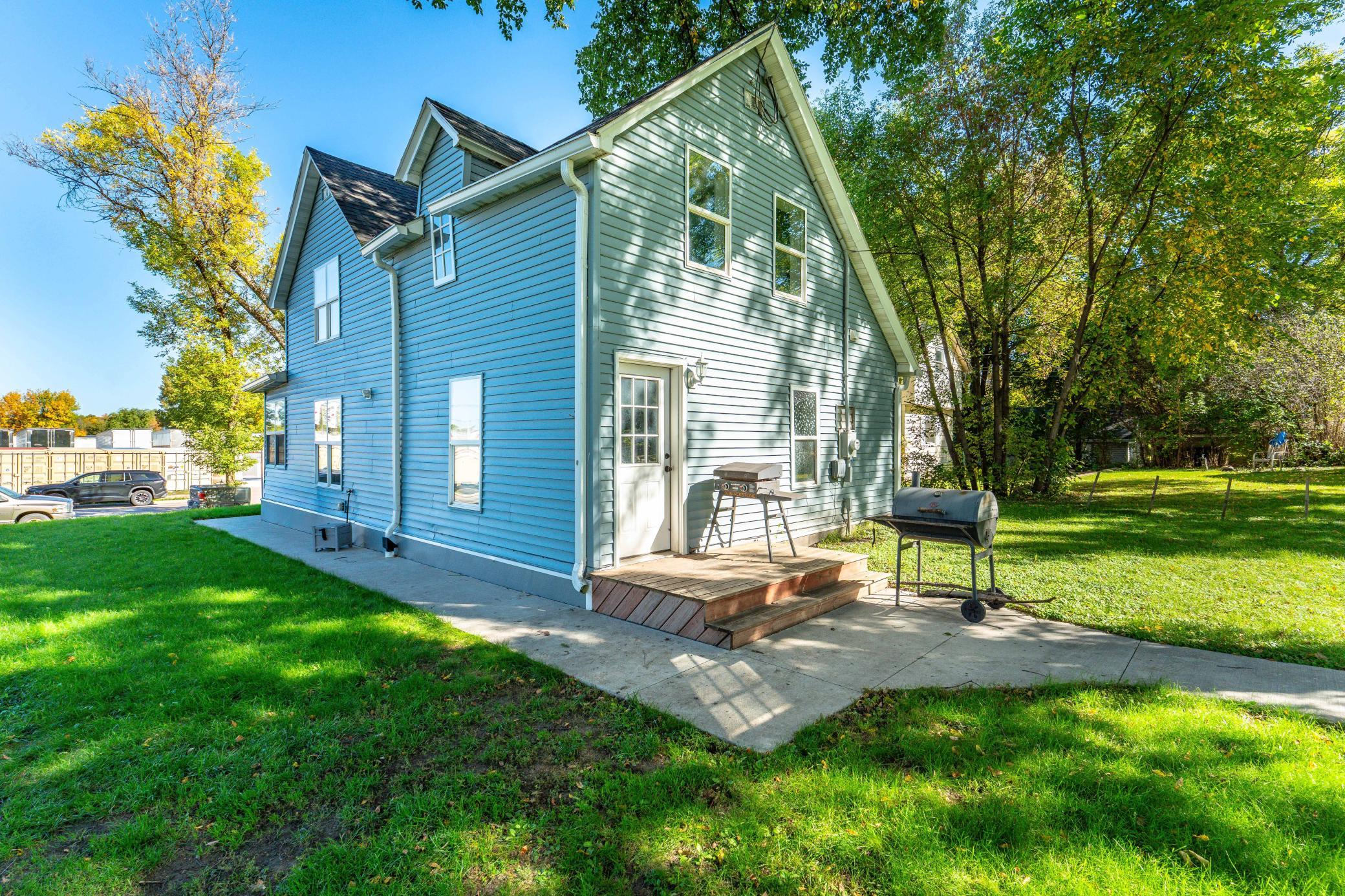 1895 single family home for sale at 514 E Hampden Avenue in Fergus Falls, MN — 3 bed, 2 bath (photo 7 of 63)