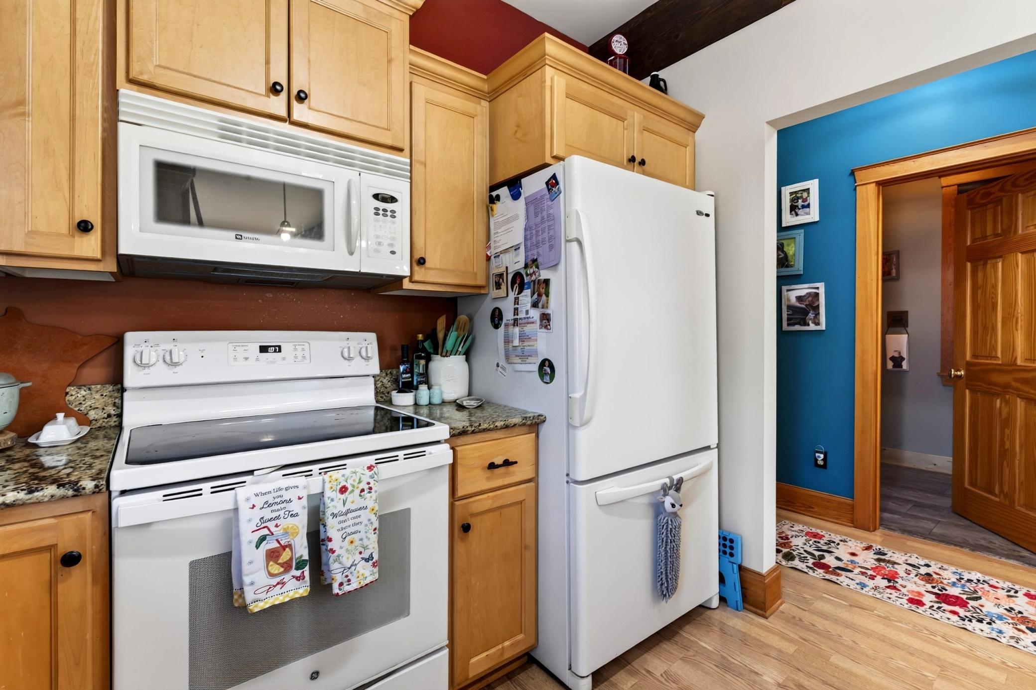 2005 single family home for sale at 136 1st Street in Ironton, MN — 3 bed, 4 bath (photo 14 of 35)