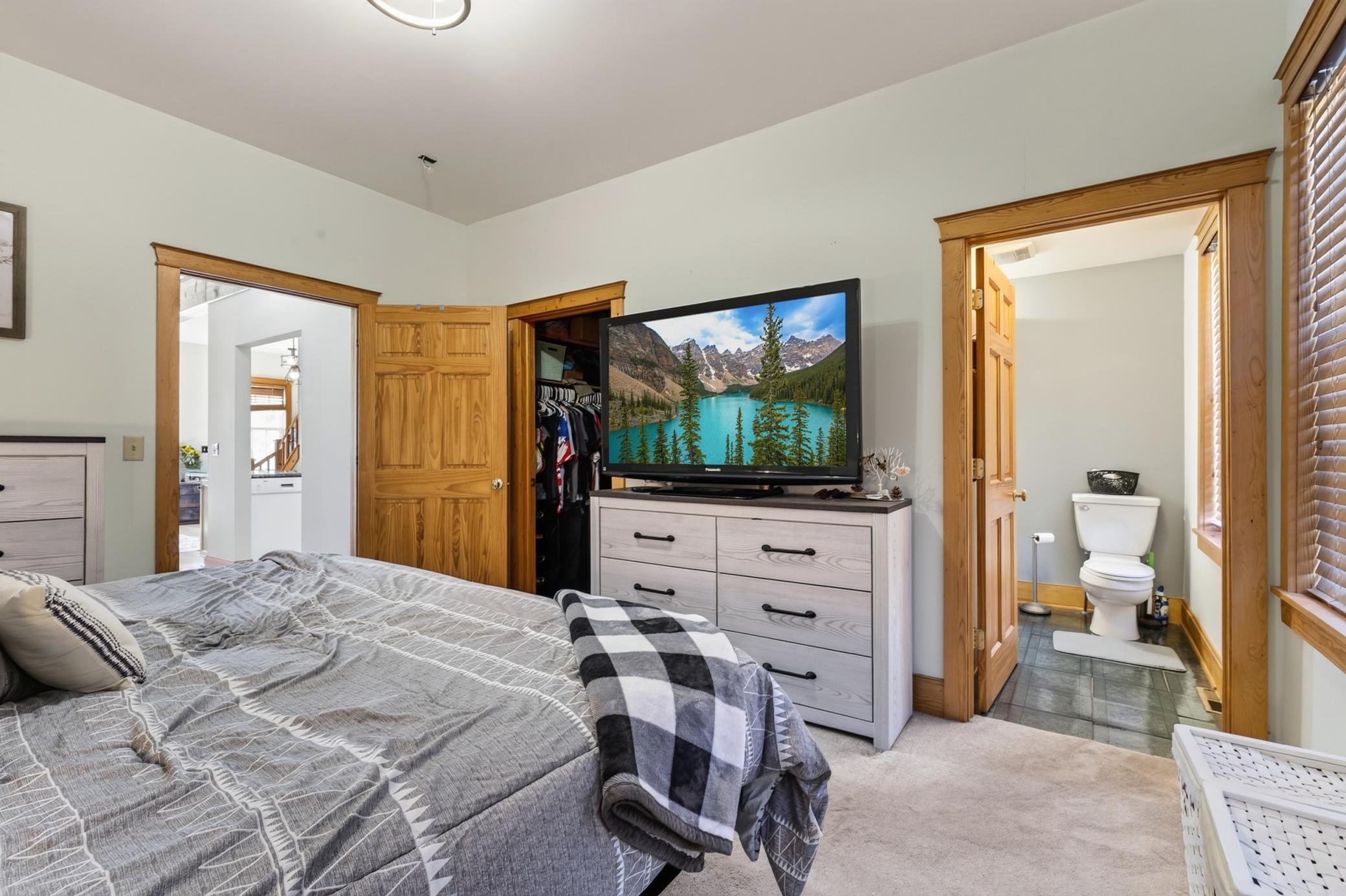 2005 single family home for sale at 136 1st Street in Ironton, MN — 3 bed, 4 bath (photo 18 of 35)