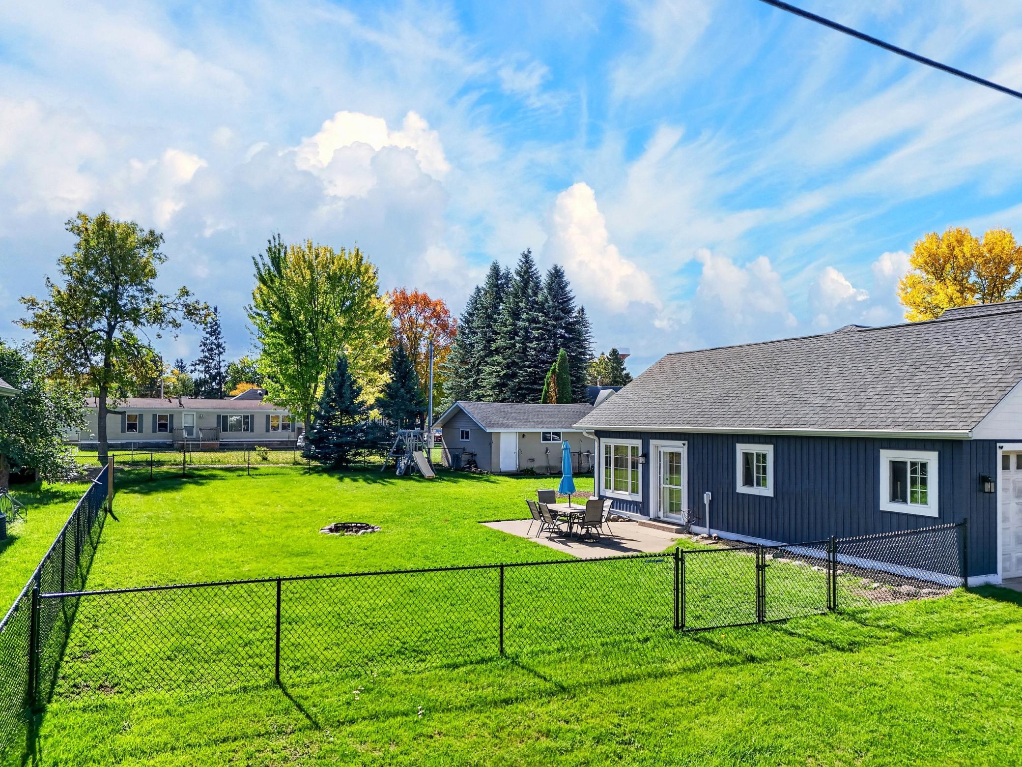 2005 single family home for sale at 136 1st Street in Ironton, MN — 3 bed, 4 bath (photo 31 of 35)