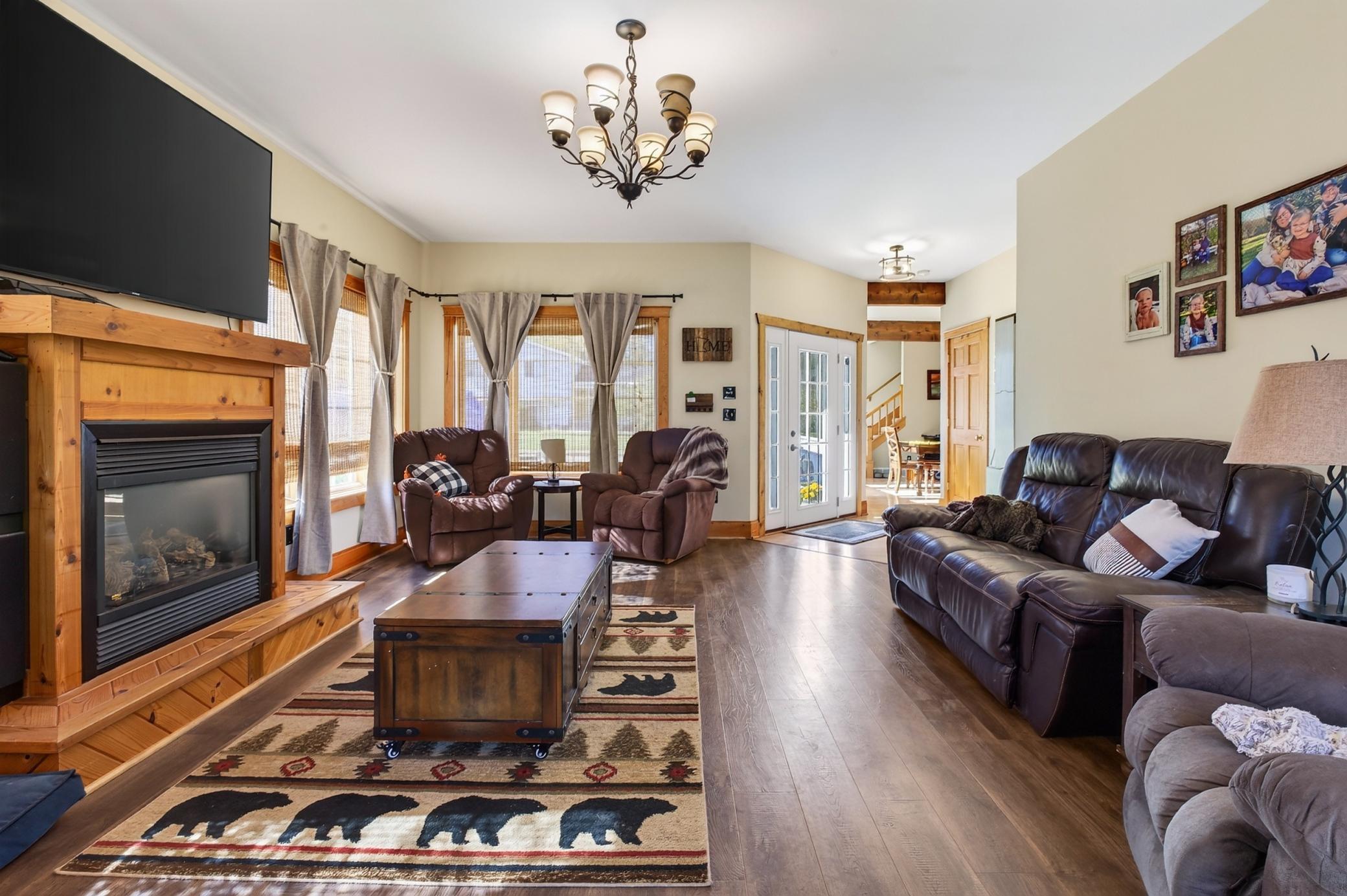 2005 single family home for sale at 136 1st Street in Ironton, MN — 3 bed, 4 bath (photo 7 of 35)