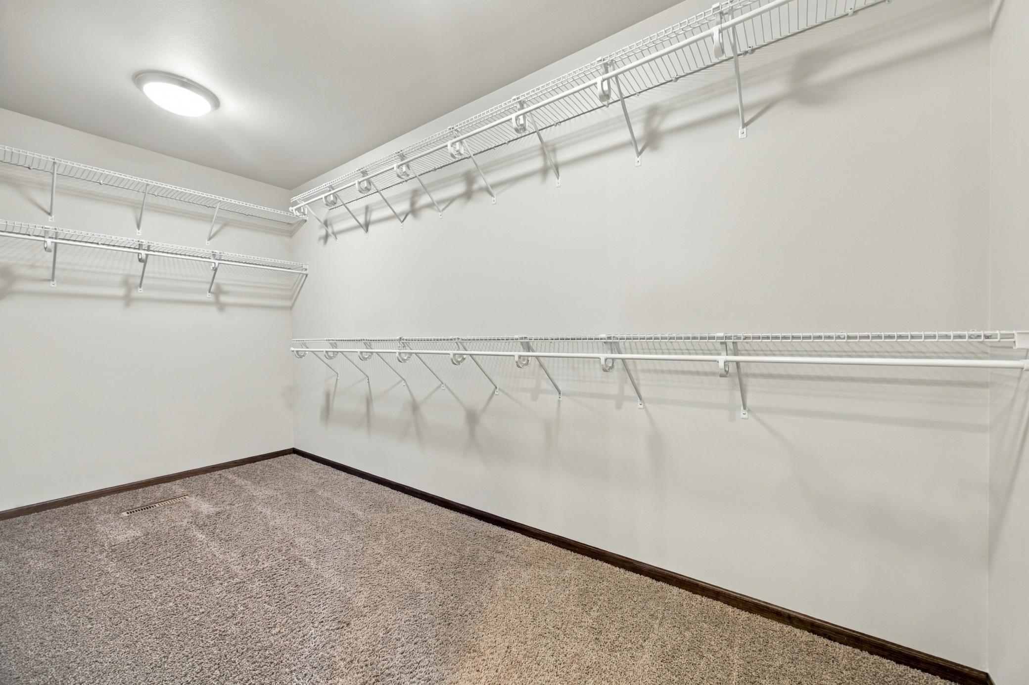 2014 single family home for sale at 3645 6th Street E in West Fargo, ND — 4 bed, 3 bath (photo 25 of 52)