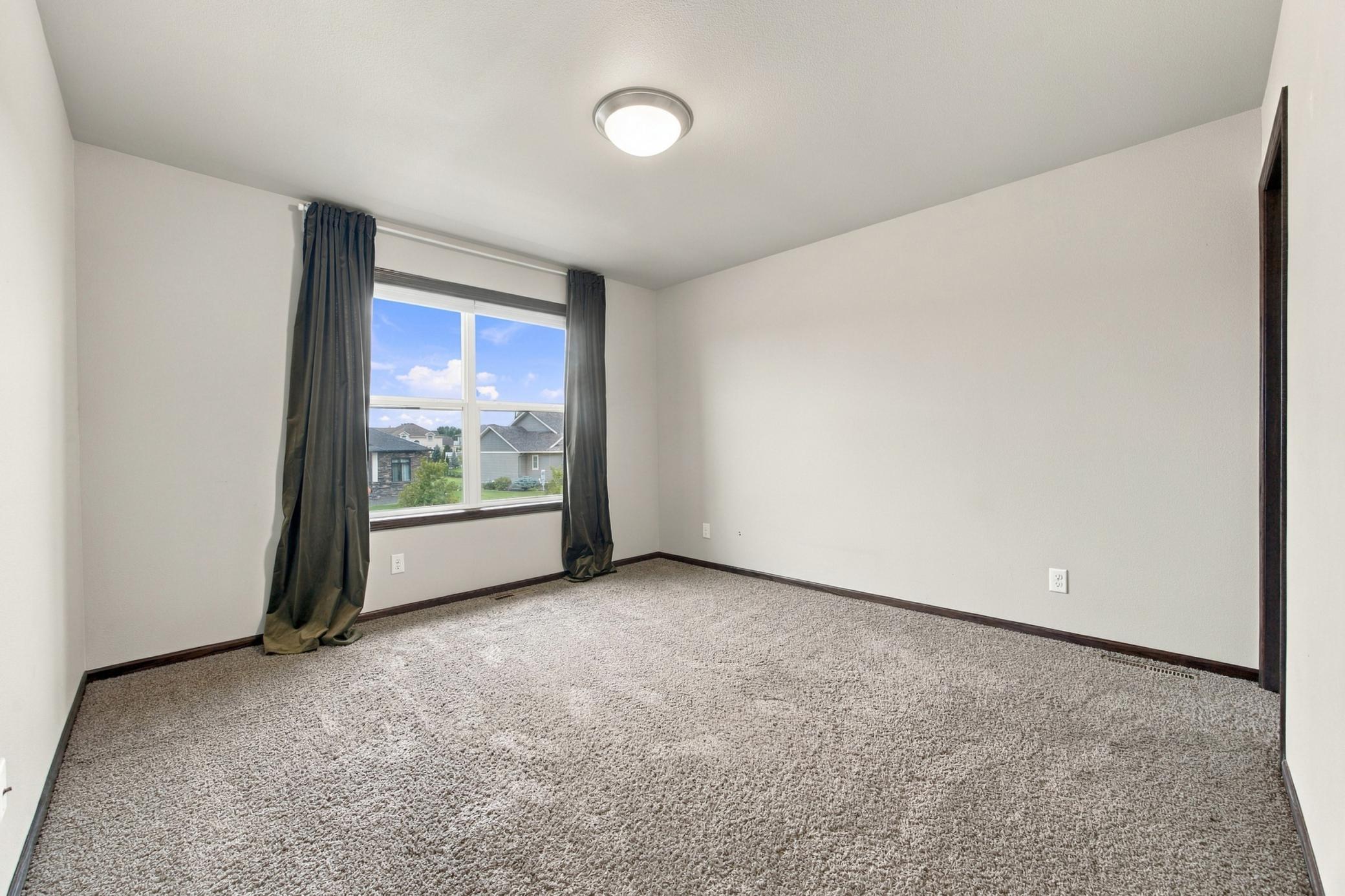 2014 single family home for sale at 3645 6th Street E in West Fargo, ND — 4 bed, 3 bath (photo 28 of 52)