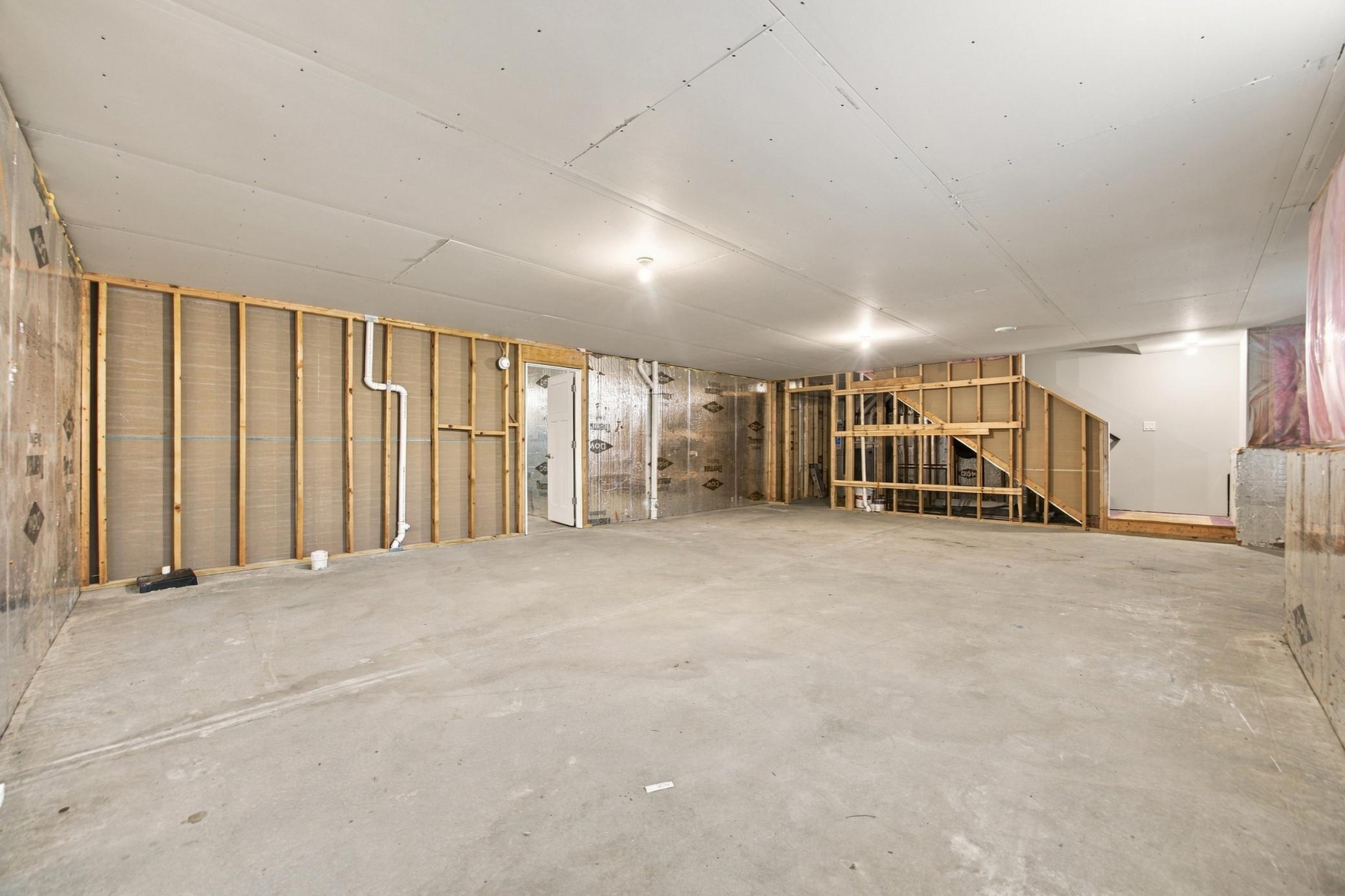 2014 single family home for sale at 3645 6th Street E in West Fargo, ND — 4 bed, 3 bath (photo 37 of 52)