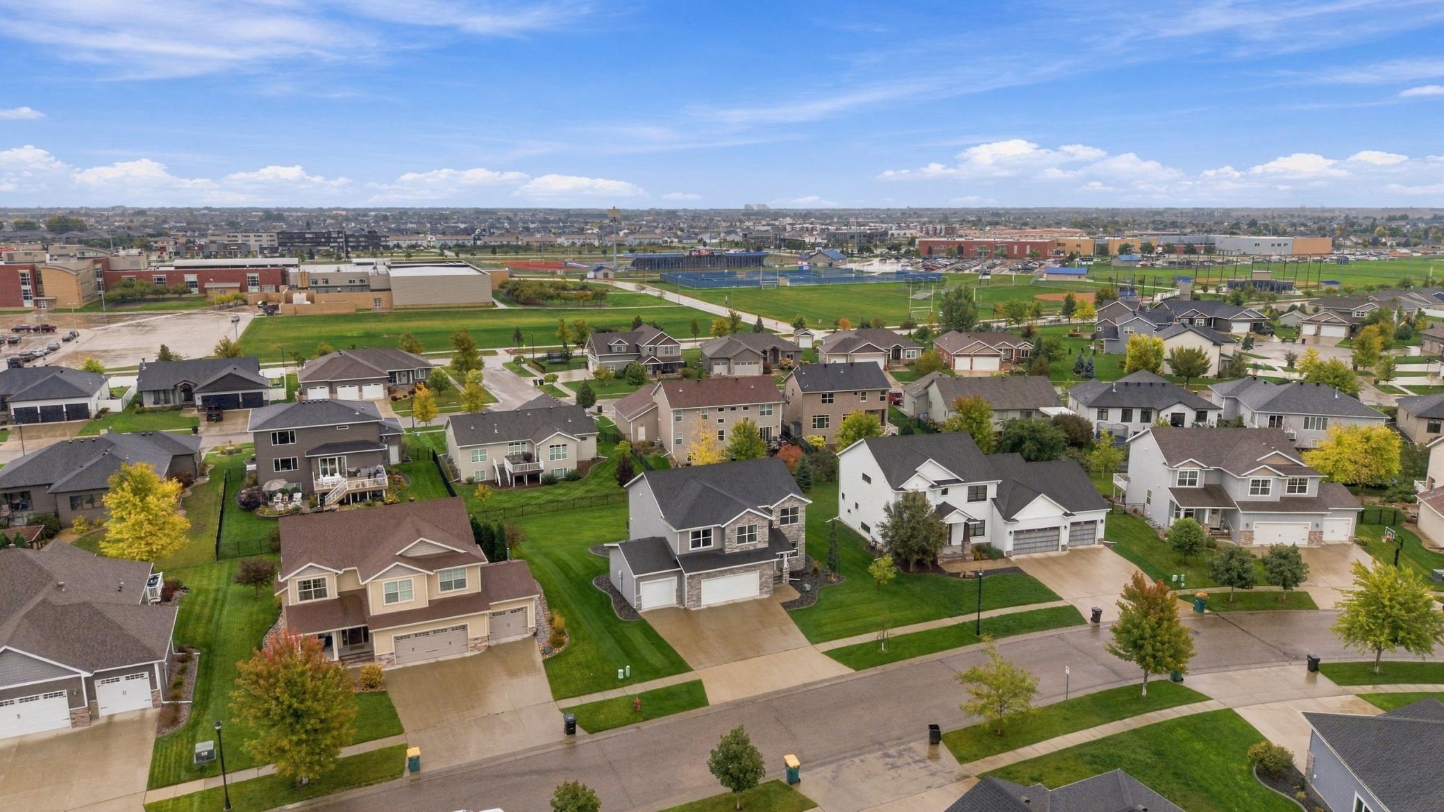 2014 single family home for sale at 3645 6th Street E in West Fargo, ND — 4 bed, 3 bath (photo 42 of 52)