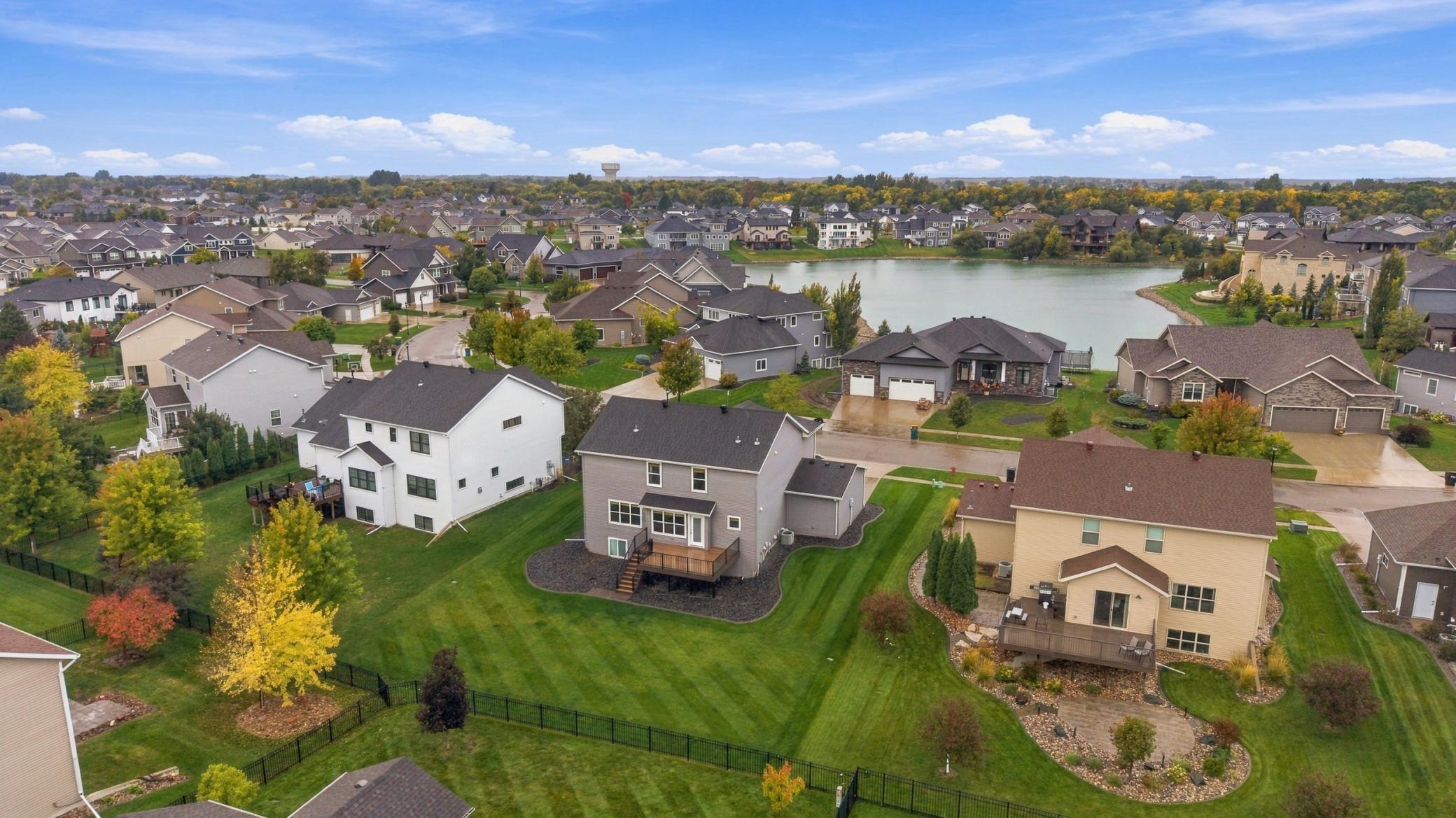 2014 single family home for sale at 3645 6th Street E in West Fargo, ND — 4 bed, 3 bath (photo 44 of 52)