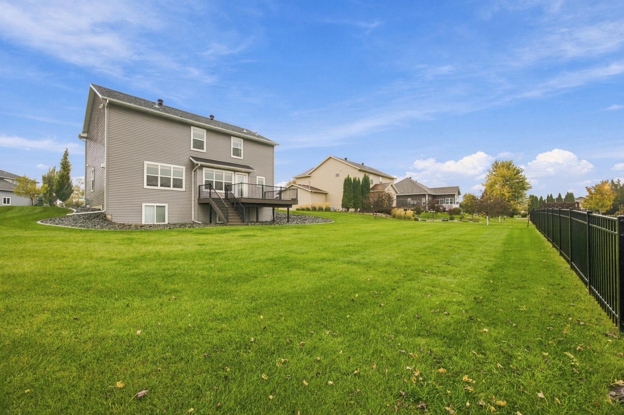 2014 single family home for sale at 3645 6th Street E in West Fargo, ND — 4 bed, 3 bath (photo 46 of 52)