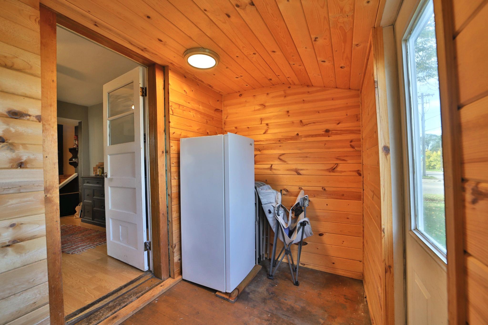 1890 single family home for sale at 502 Wisconsin Avenue SE in Staples, MN — 2 bed, 1 bath (photo 19 of 27)