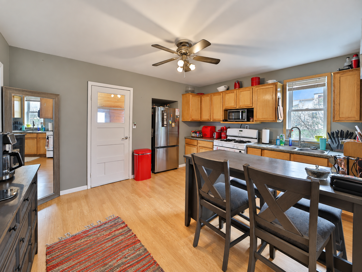 1890 single family home for sale at 502 Wisconsin Avenue SE in Staples, MN — 2 bed, 1 bath (photo 3 of 27)