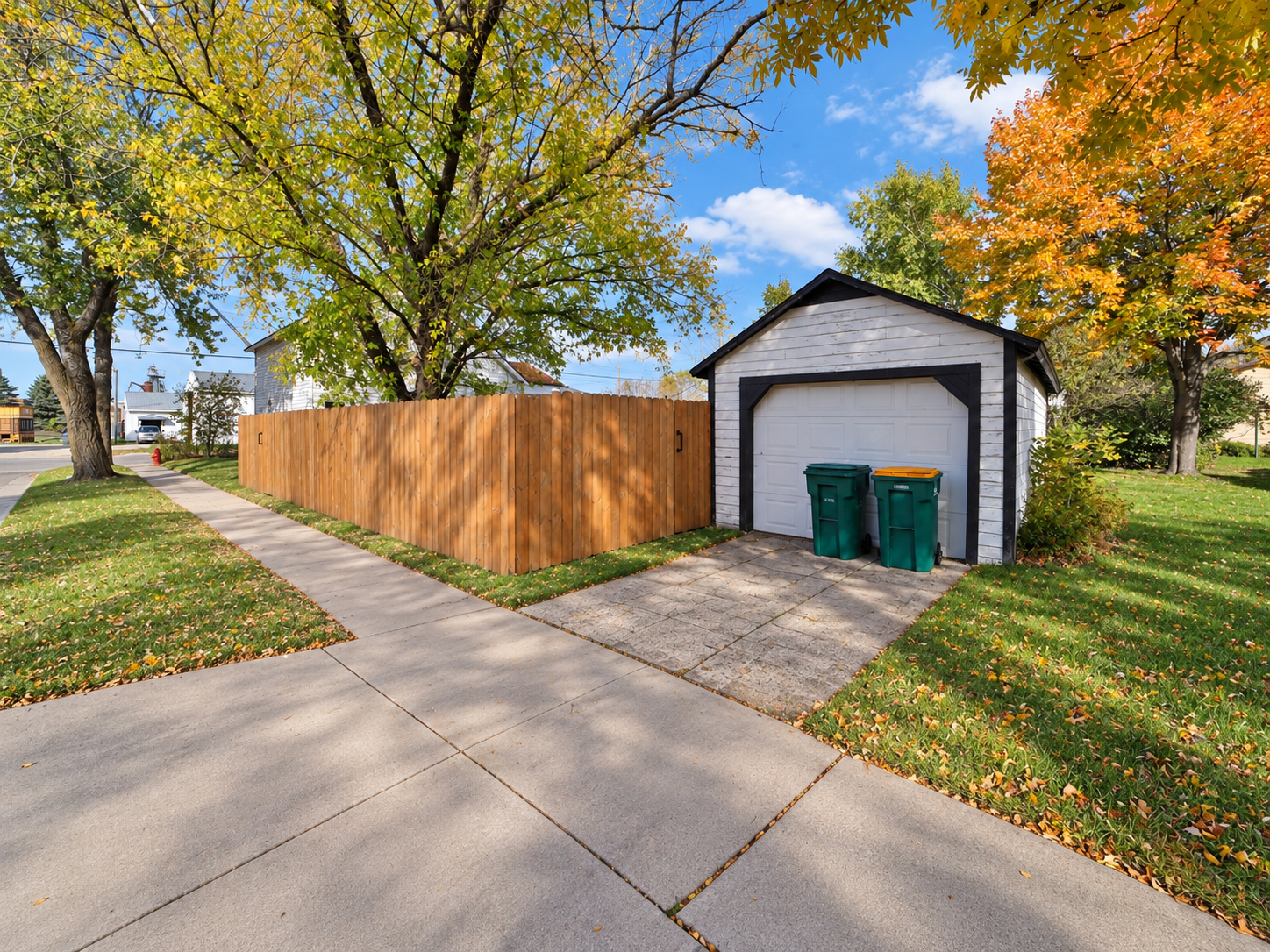 1890 single family home for sale at 502 Wisconsin Avenue SE in Staples, MN — 2 bed, 1 bath (photo 25 of 27)