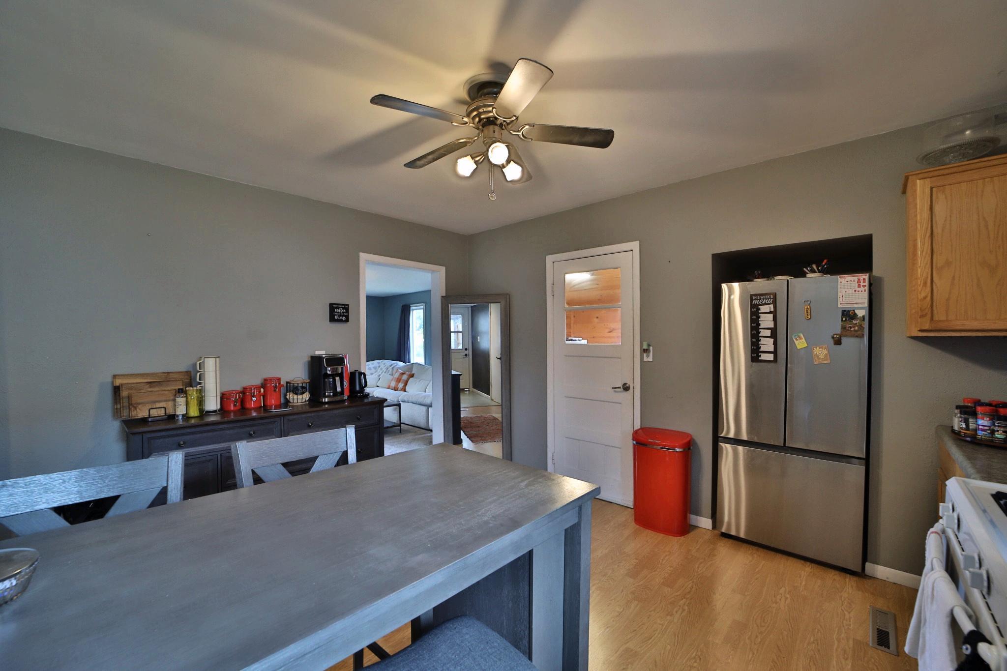 1890 single family home for sale at 502 Wisconsin Avenue SE in Staples, MN — 2 bed, 1 bath (photo 7 of 27)