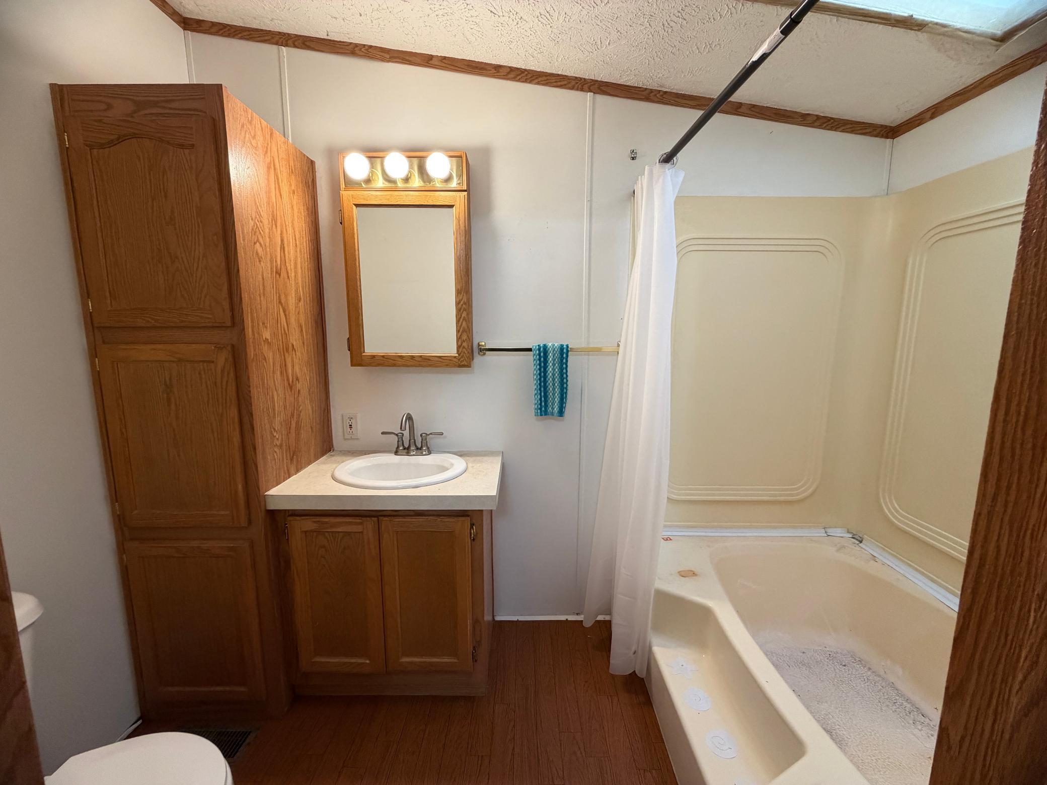 2000 single family home for sale at 10966 Oak Point Road NW in Cass Lake, MN — 3 bed, 2 bath (photo 14 of 32)