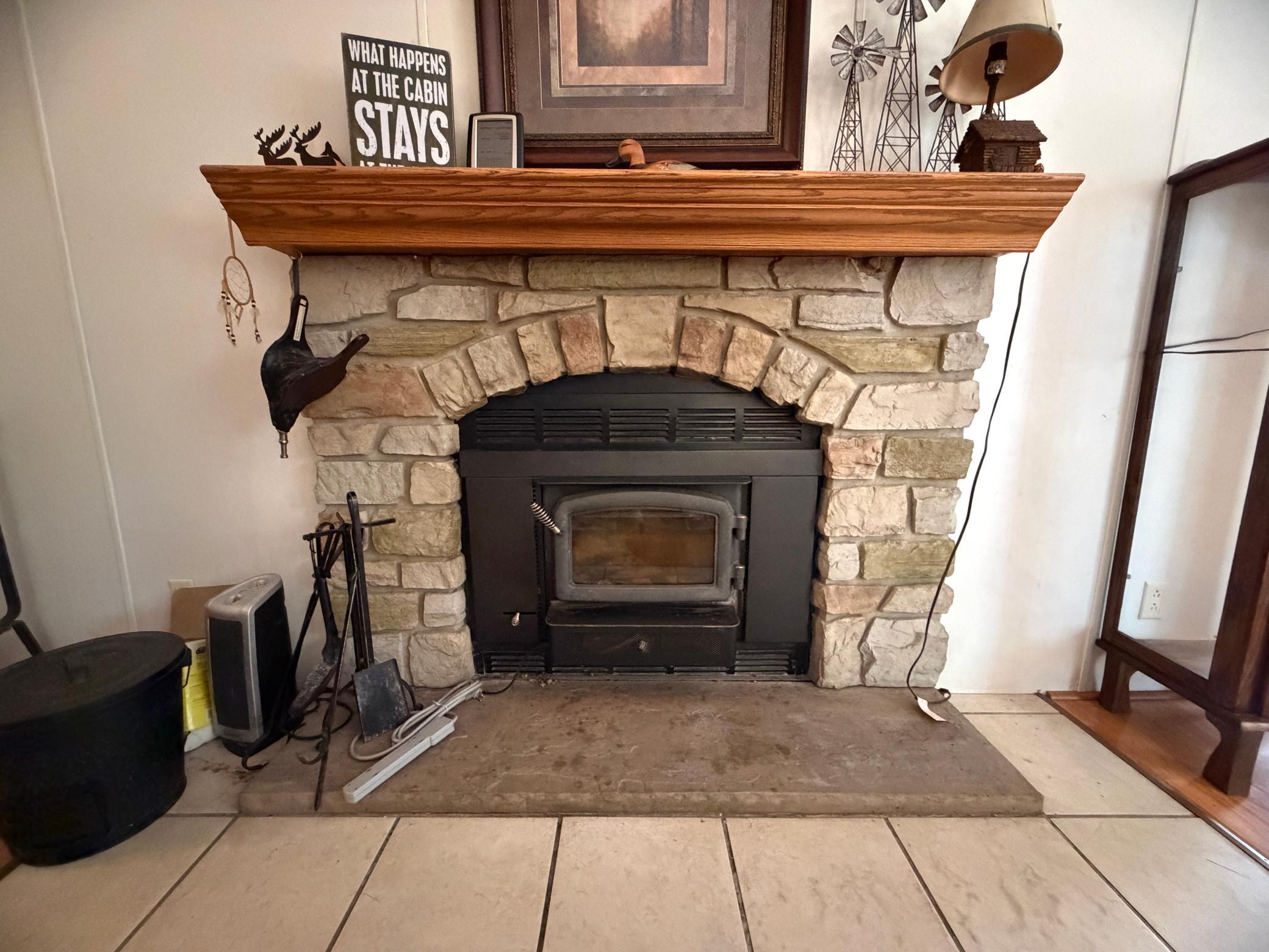 2000 single family home for sale at 10966 Oak Point Road NW in Cass Lake, MN — 3 bed, 2 bath (photo 10 of 32)