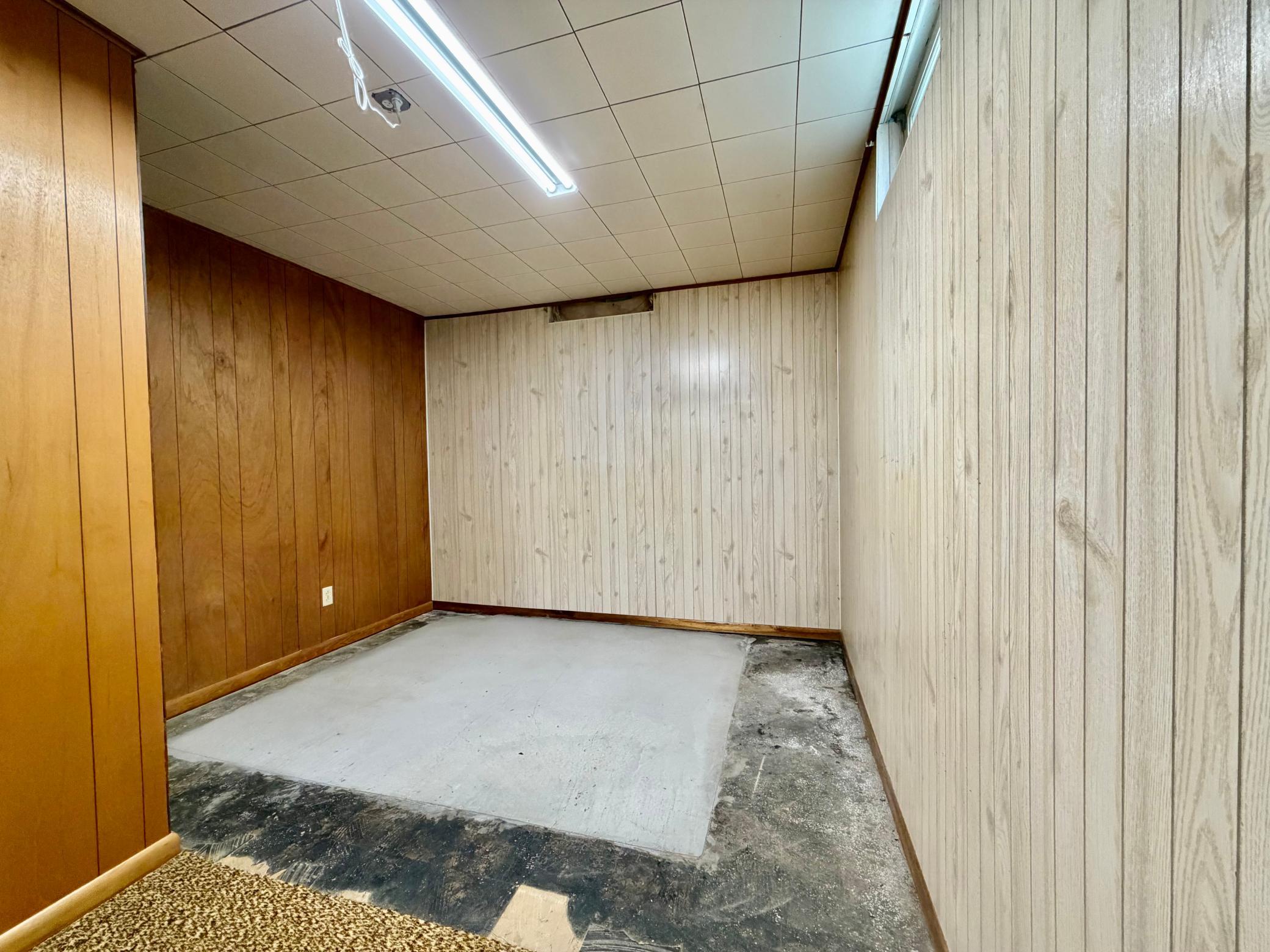 1961 single family home for sale at 308 2nd Street SE in Pelican Rapids, MN — 2 bed, 2 bath (photo 21 of 28)