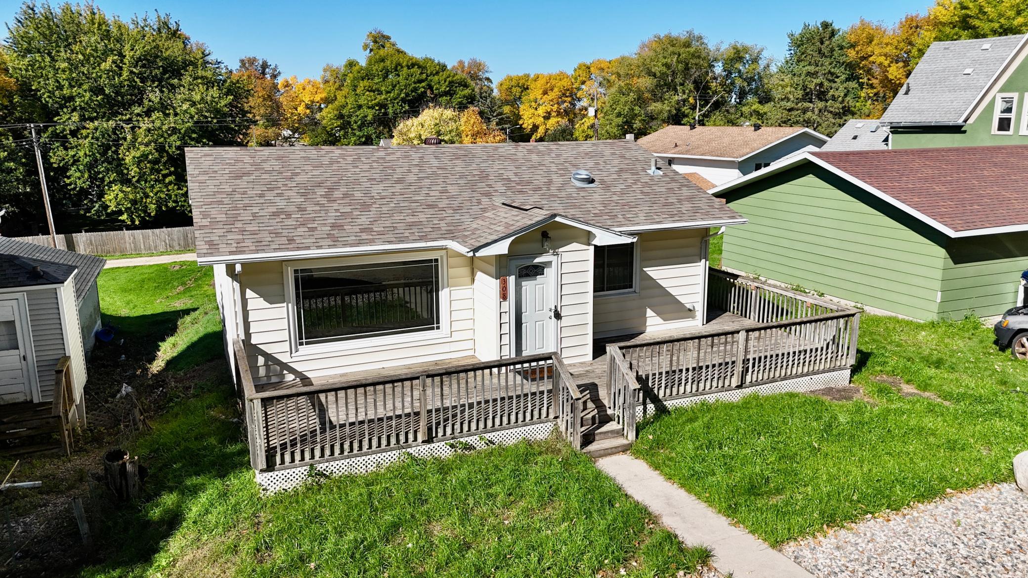 1961 single family home for sale at 308 2nd Street SE in Pelican Rapids, MN — 2 bed, 2 bath (photo 25 of 28)