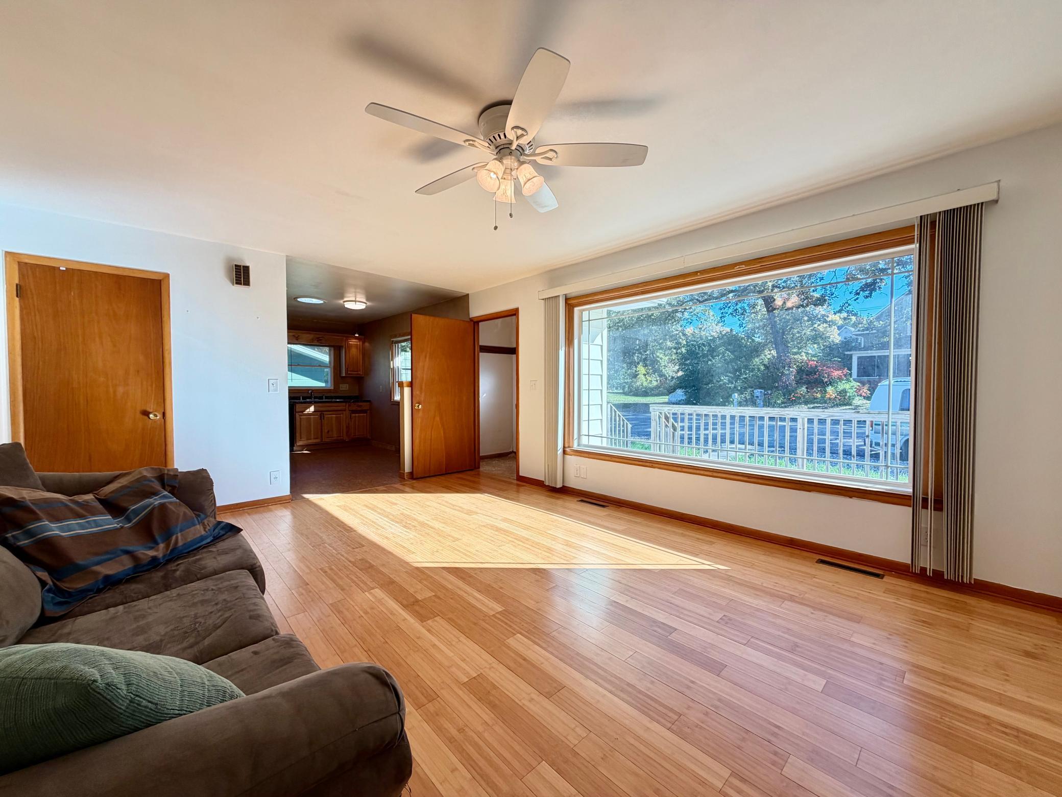 1961 single family home for sale at 308 2nd Street SE in Pelican Rapids, MN — 2 bed, 2 bath (photo 8 of 28)