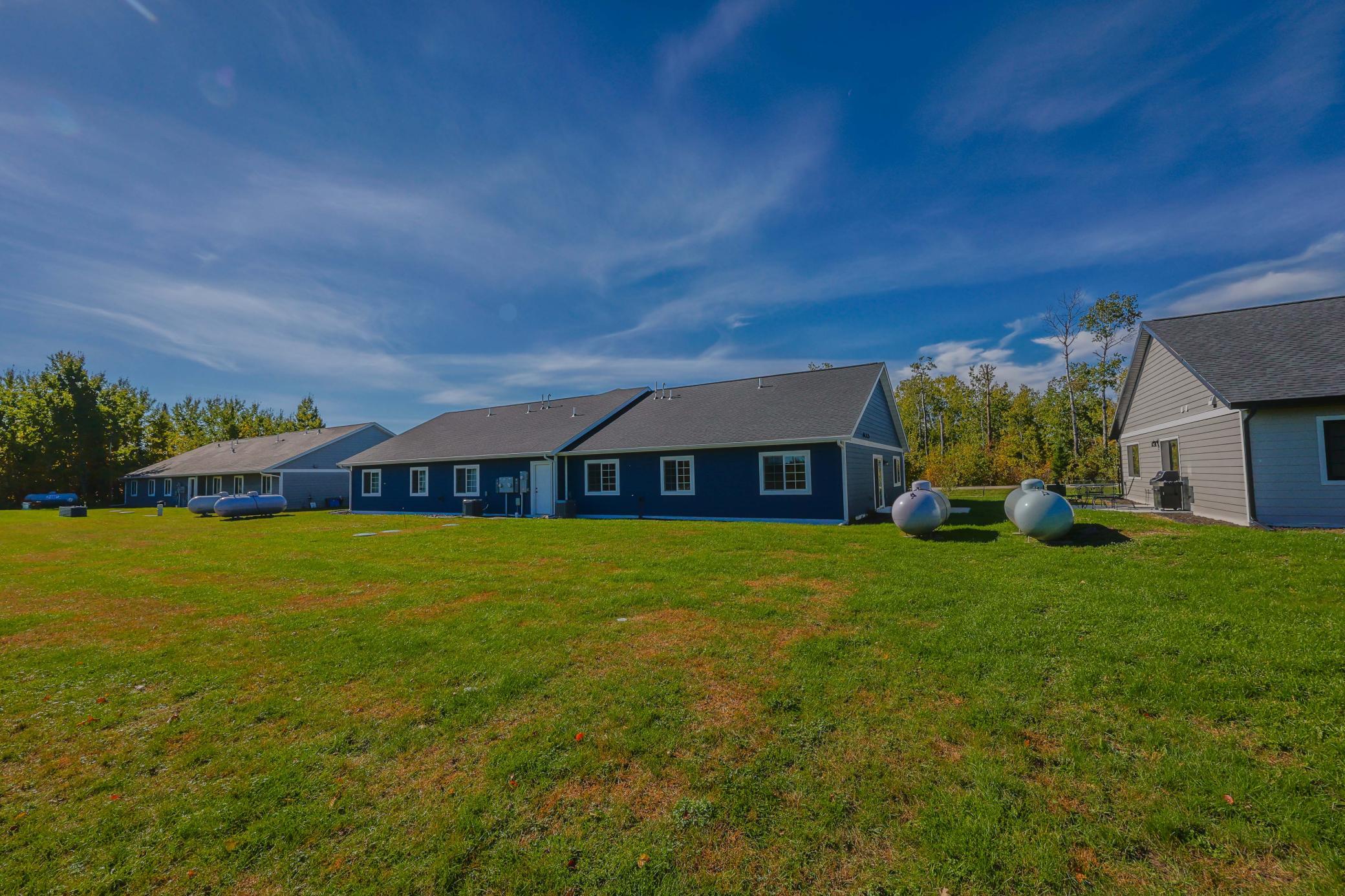2023 twin home for sale at 6809 Hamilton Park NW, Unit 10 in Bemidji, MN — 3 bed, 2 bath (photo 20 of 22)