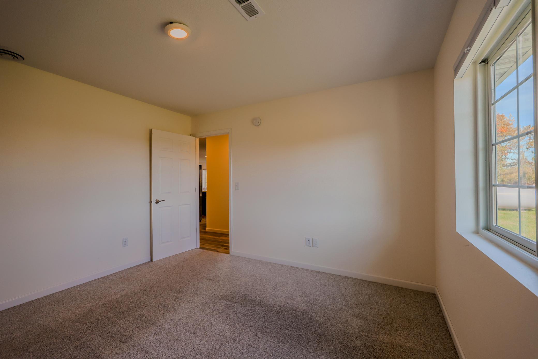 2023 twin home for sale at 6809 Hamilton Park NW, Unit 10 in Bemidji, MN — 3 bed, 2 bath (photo 8 of 22)