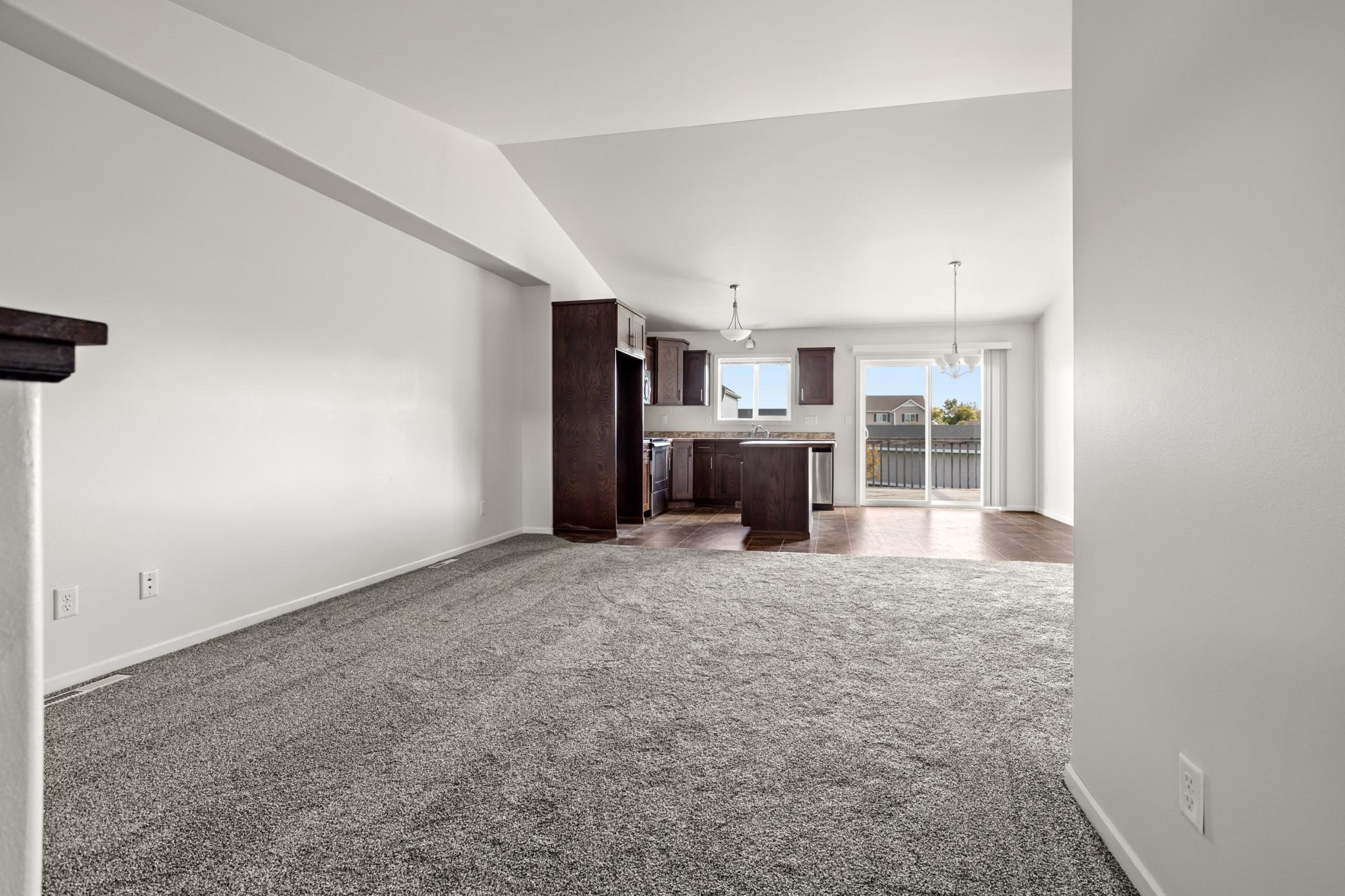 2014 twin home for sale at 1343 13th Street W in West Fargo, ND — 3 bed, 2 bath (photo 11 of 33)