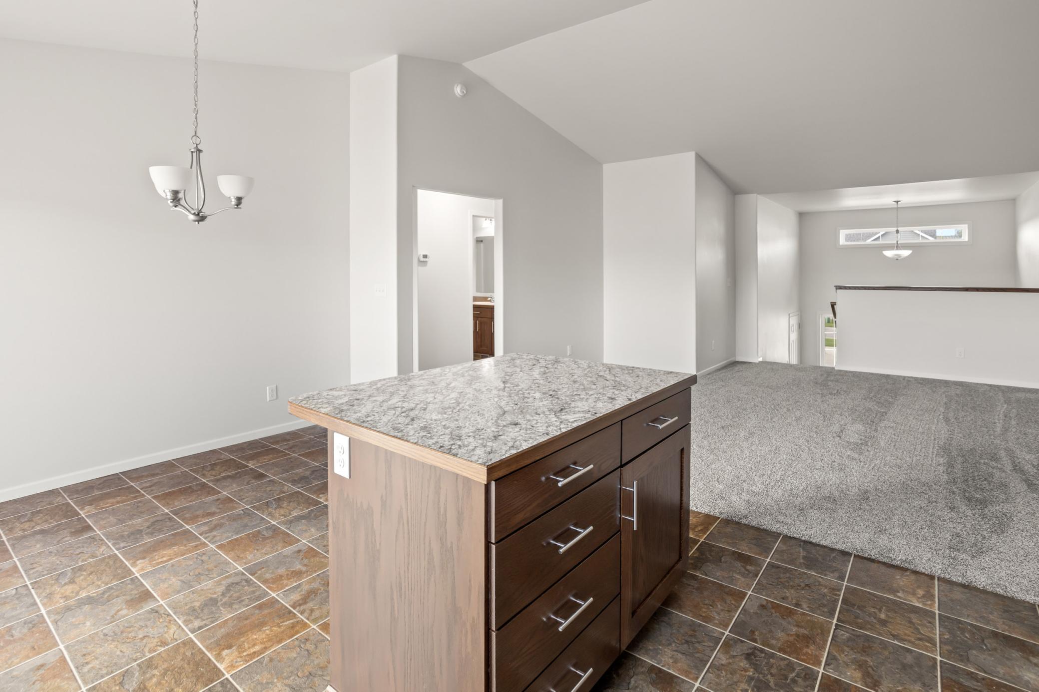 2014 twin home for sale at 1343 13th Street W in West Fargo, ND — 3 bed, 2 bath (photo 12 of 33)