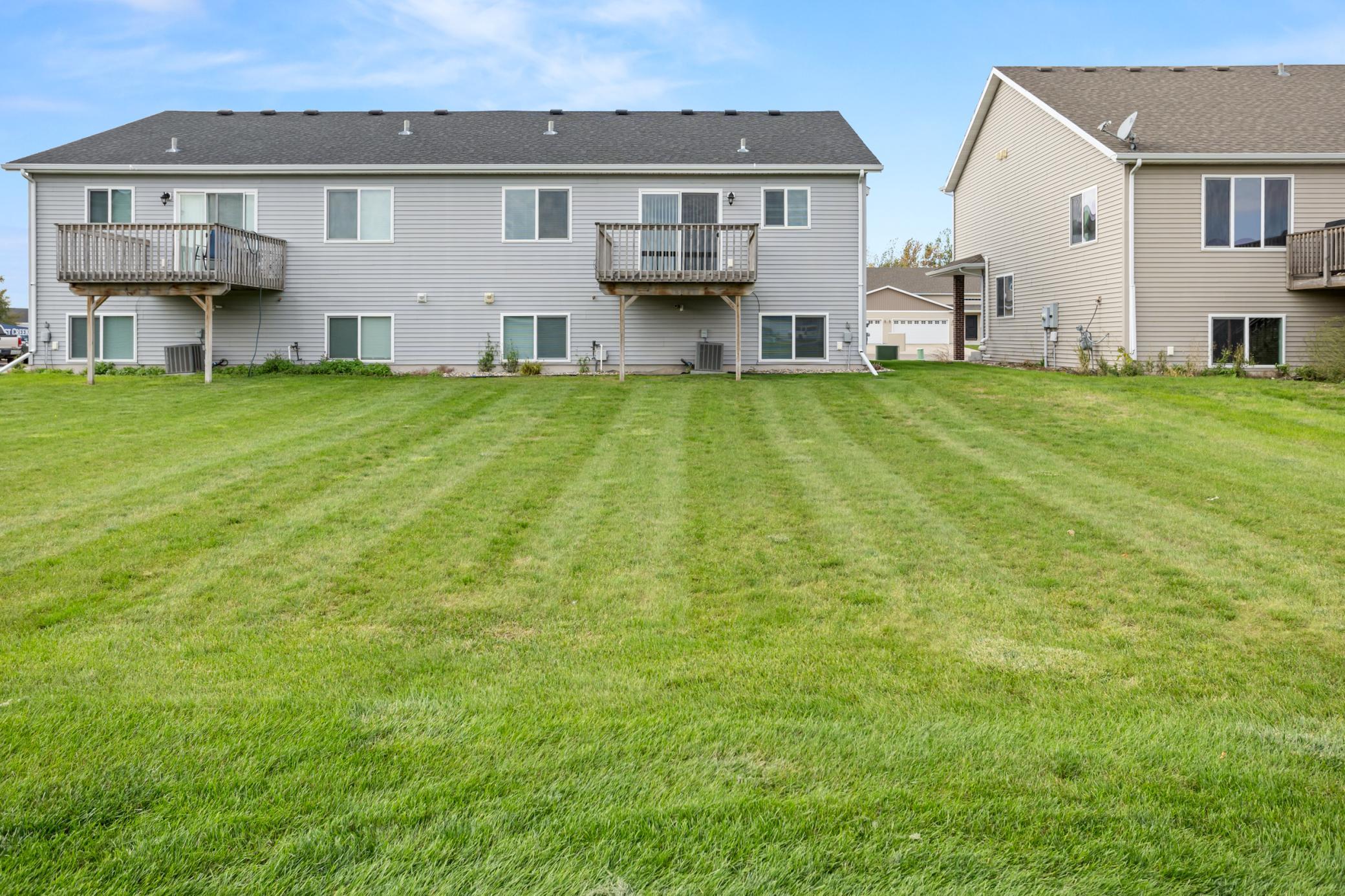 2014 twin home for sale at 1343 13th Street W in West Fargo, ND — 3 bed, 2 bath (photo 33 of 33)