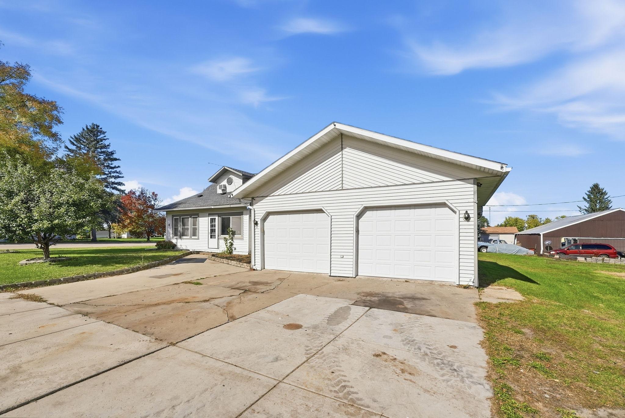 1919 single family home for sale at 218 Cedar Street S in Grey Eagle, MN — 4 bed, 1 bath (photo 13 of 24)