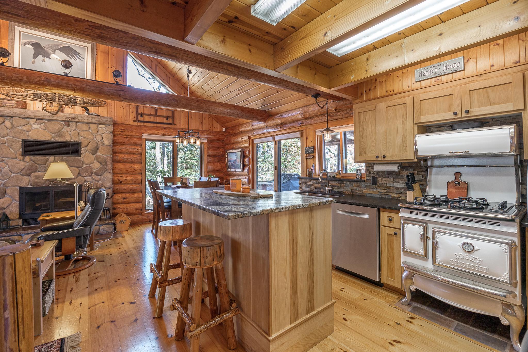 1989 single family home for sale at 2967 Diamond Crest Road NE in Longville, MN — 3 bed, 2 bath (photo 11 of 68)