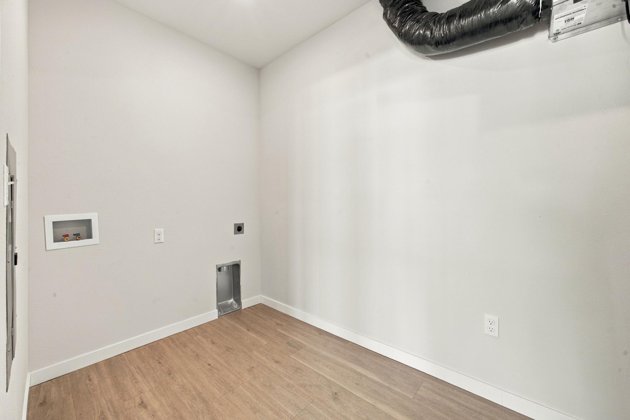 2024 condo for sale at 4470 24 Avenue S, Unit 406 in Fargo, ND — 2 bed, 2 bath (photo 25 of 36)