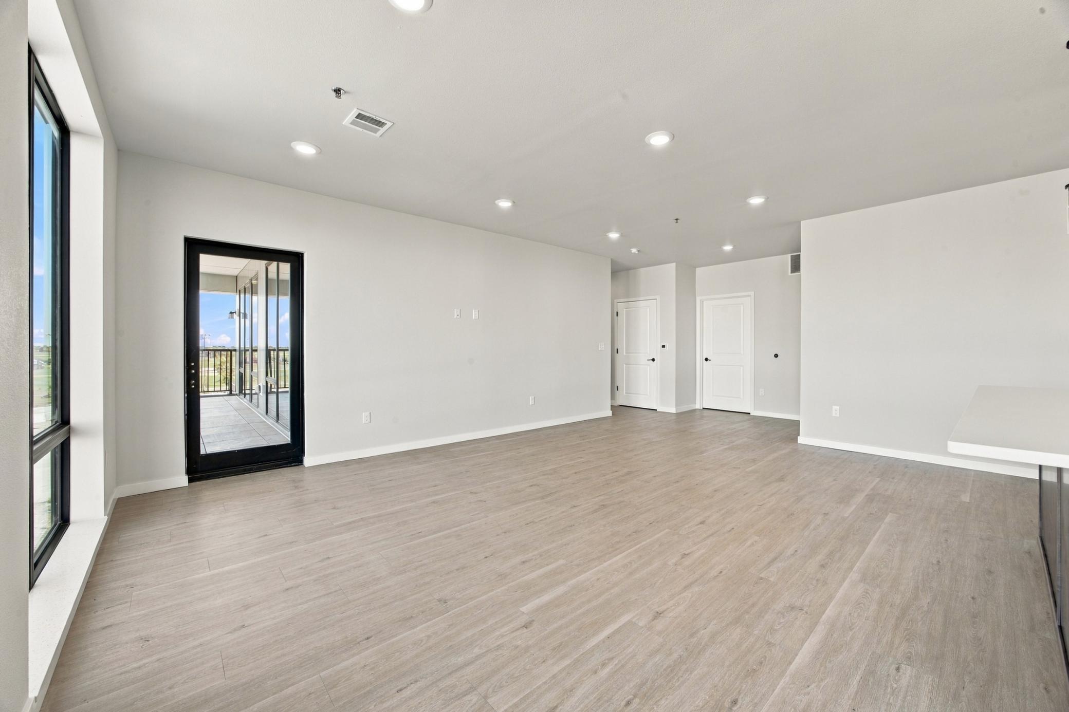 2024 condo for sale at 4470 24 Avenue S, Unit 406 in Fargo, ND — 2 bed, 2 bath (photo 6 of 36)