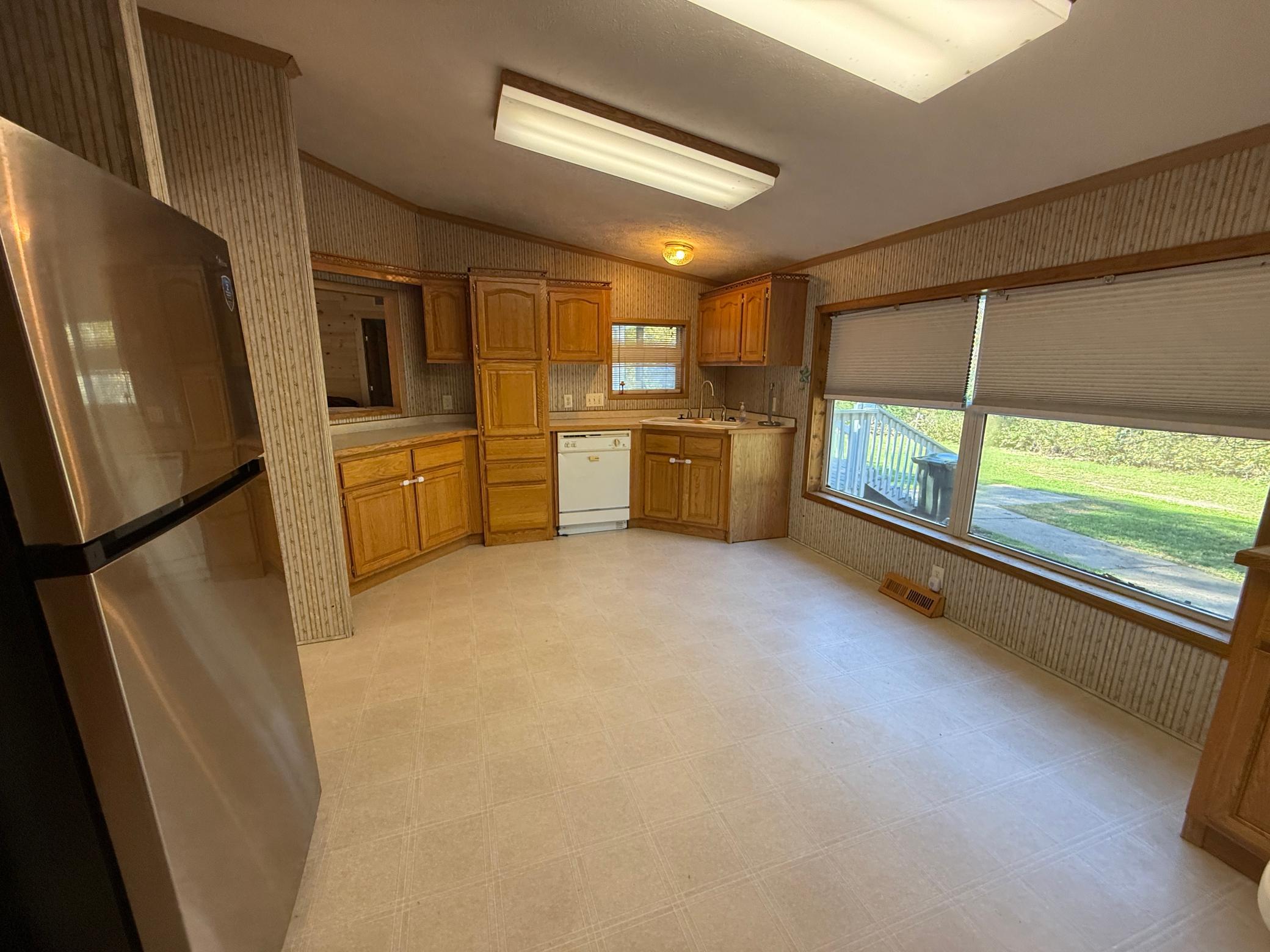 2001 single family home for sale at 11503 116th Lane in Finlayson, MN — 3 bed, 2 bath (photo 4 of 31)