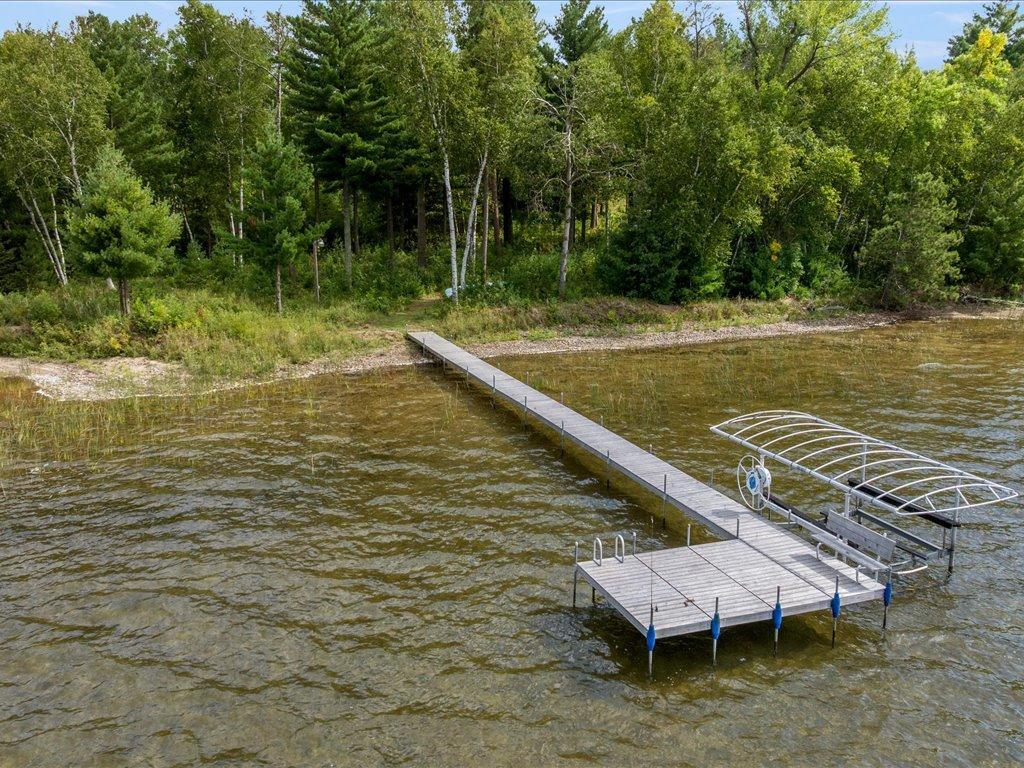 2003 single family home for sale at 9800 Trails End Road in Pequot Lakes, MN — 4 bed, 4 bath (photo 5 of 75)