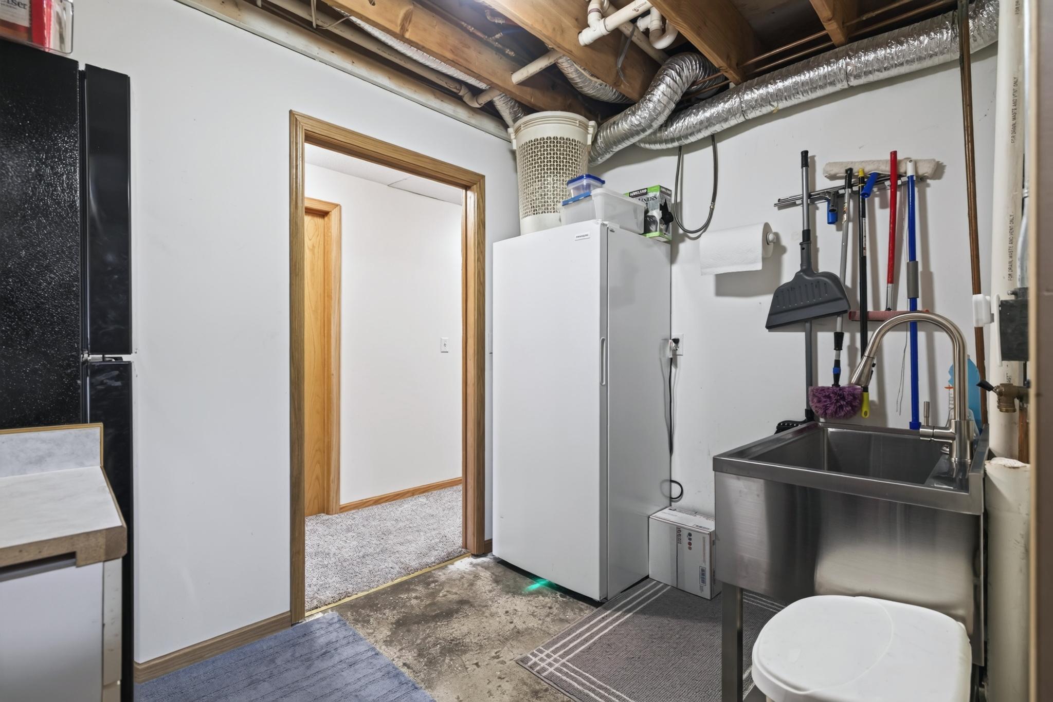 1992 single family home for sale at 32756 Northwoods Lane in Breezy Point, MN — 4 bed, 4 bath (photo 32 of 55)