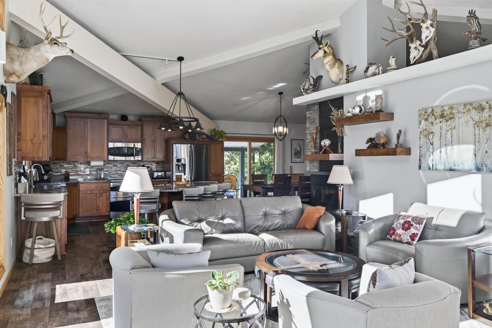 1992 single family home for sale at 32756 Northwoods Lane in Breezy Point, MN — 4 bed, 4 bath (photo 6 of 55)
