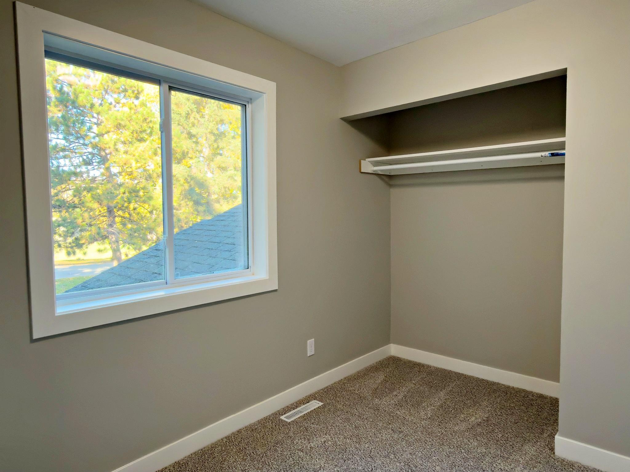 2000 single family home for sale at 400 Eastern Avenue S in Park Rapids, MN — 3 bed, 3 bath (photo 19 of 34)