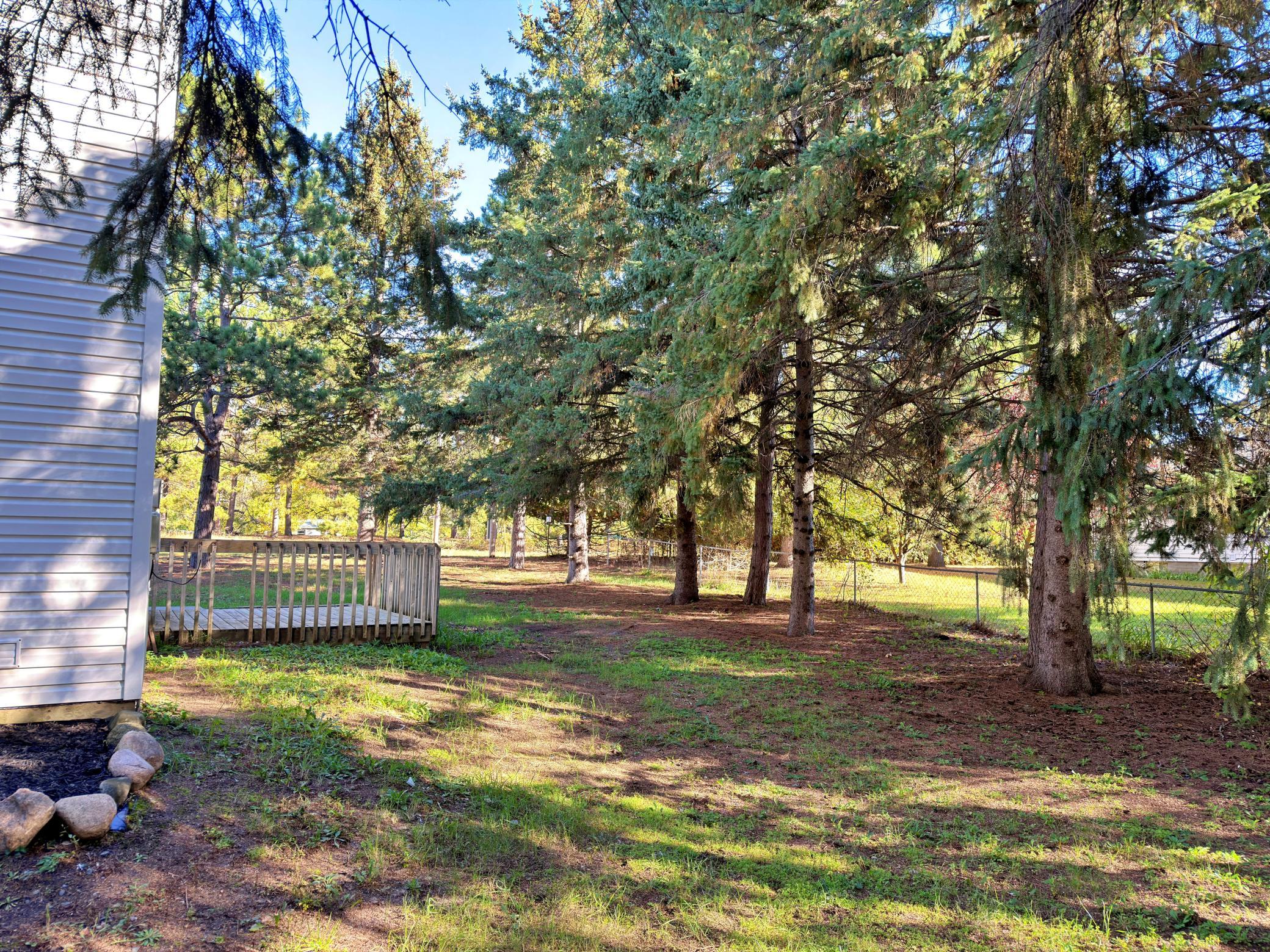 2000 single family home for sale at 400 Eastern Avenue S in Park Rapids, MN — 3 bed, 3 bath (photo 28 of 34)
