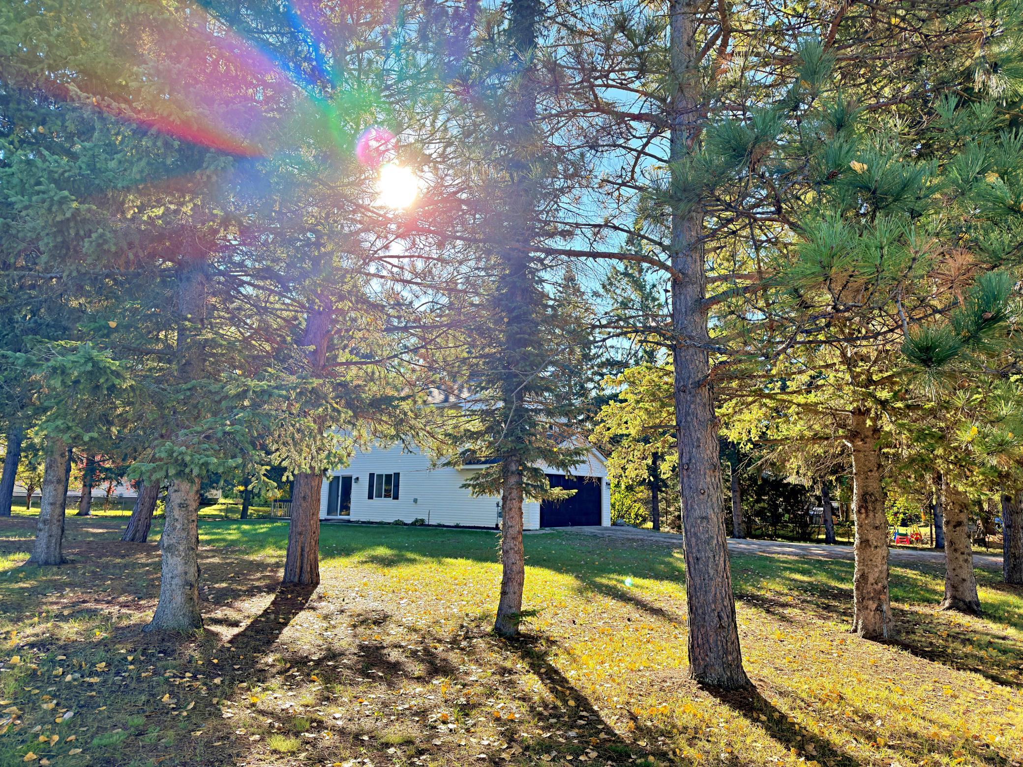 2000 single family home for sale at 400 Eastern Avenue S in Park Rapids, MN — 3 bed, 3 bath (photo 32 of 34)