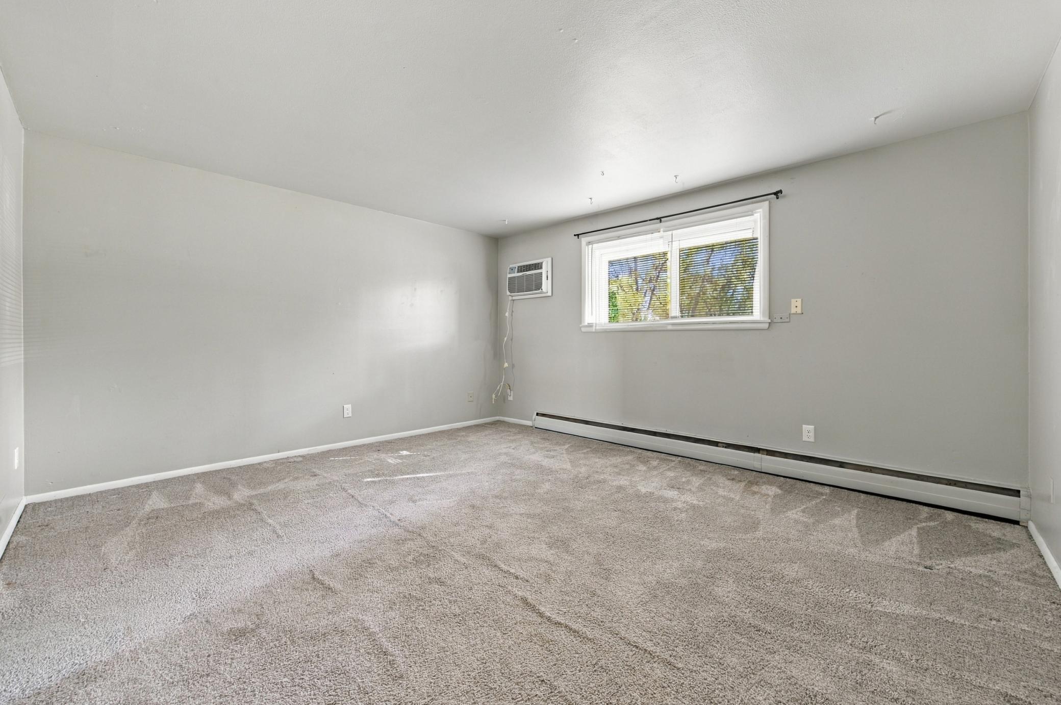 1963 home for sale at 204 4th Street NW in Dilworth, MN — 7 bed, 4 bath (photo 19 of 27)