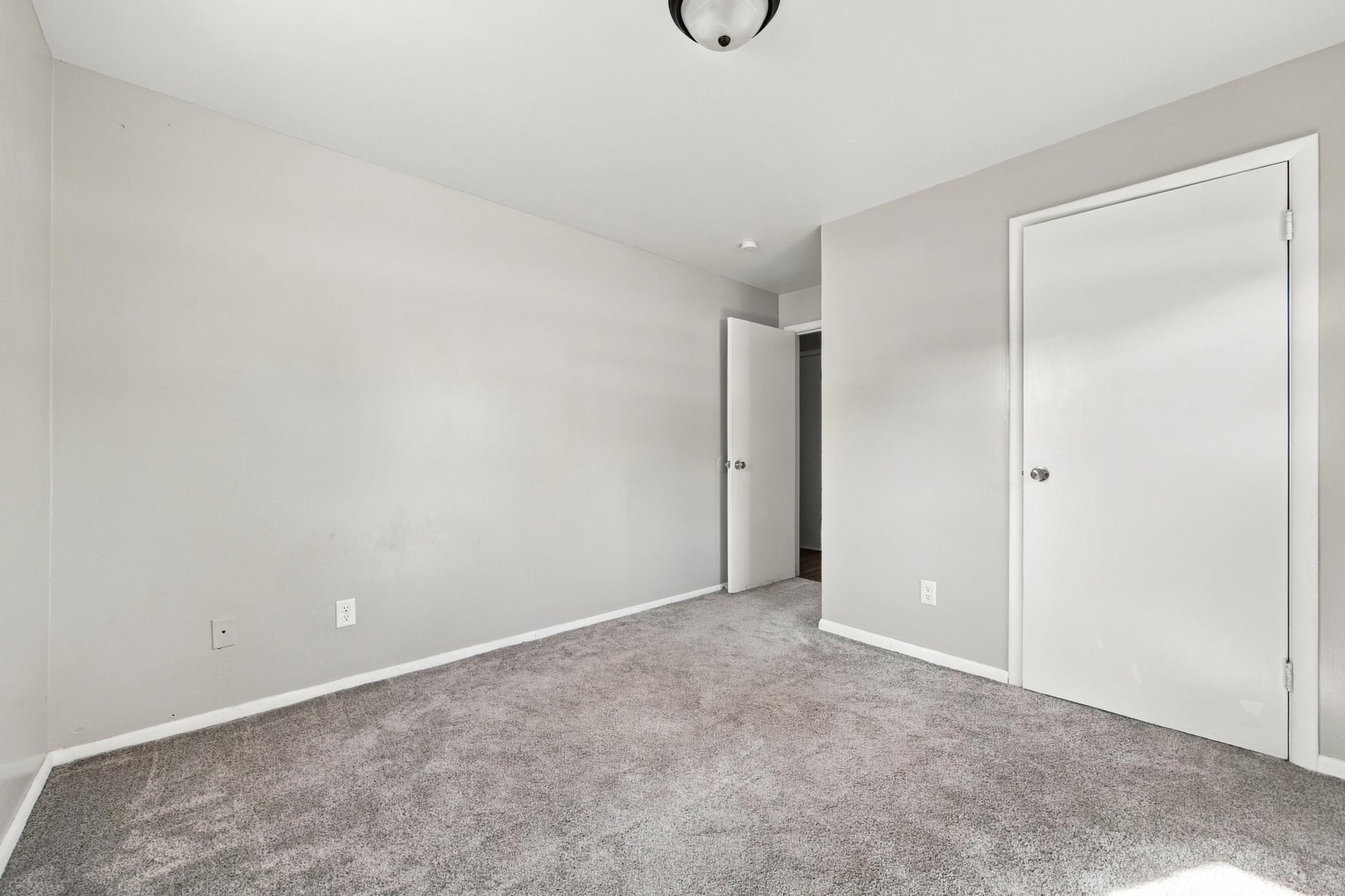 1963 home for sale at 204 4th Street NW in Dilworth, MN — 7 bed, 4 bath (photo 23 of 27)