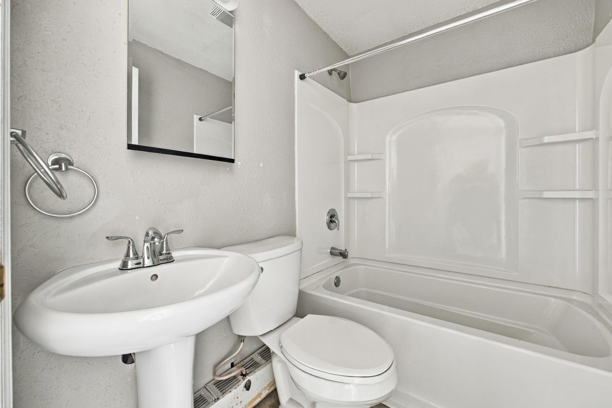 1963 home for sale at 204 4th Street NW in Dilworth, MN — 7 bed, 4 bath (photo 26 of 27)