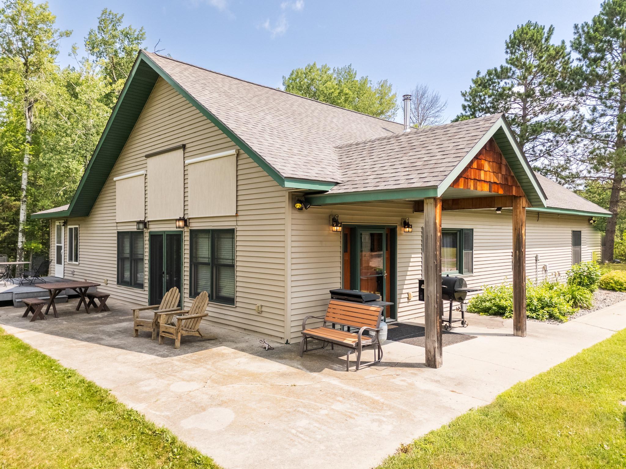 2006 single family home for sale at 52671 Becker Road in Bigfork, MN — 3 bed, 1 bath (photo 4 of 52)