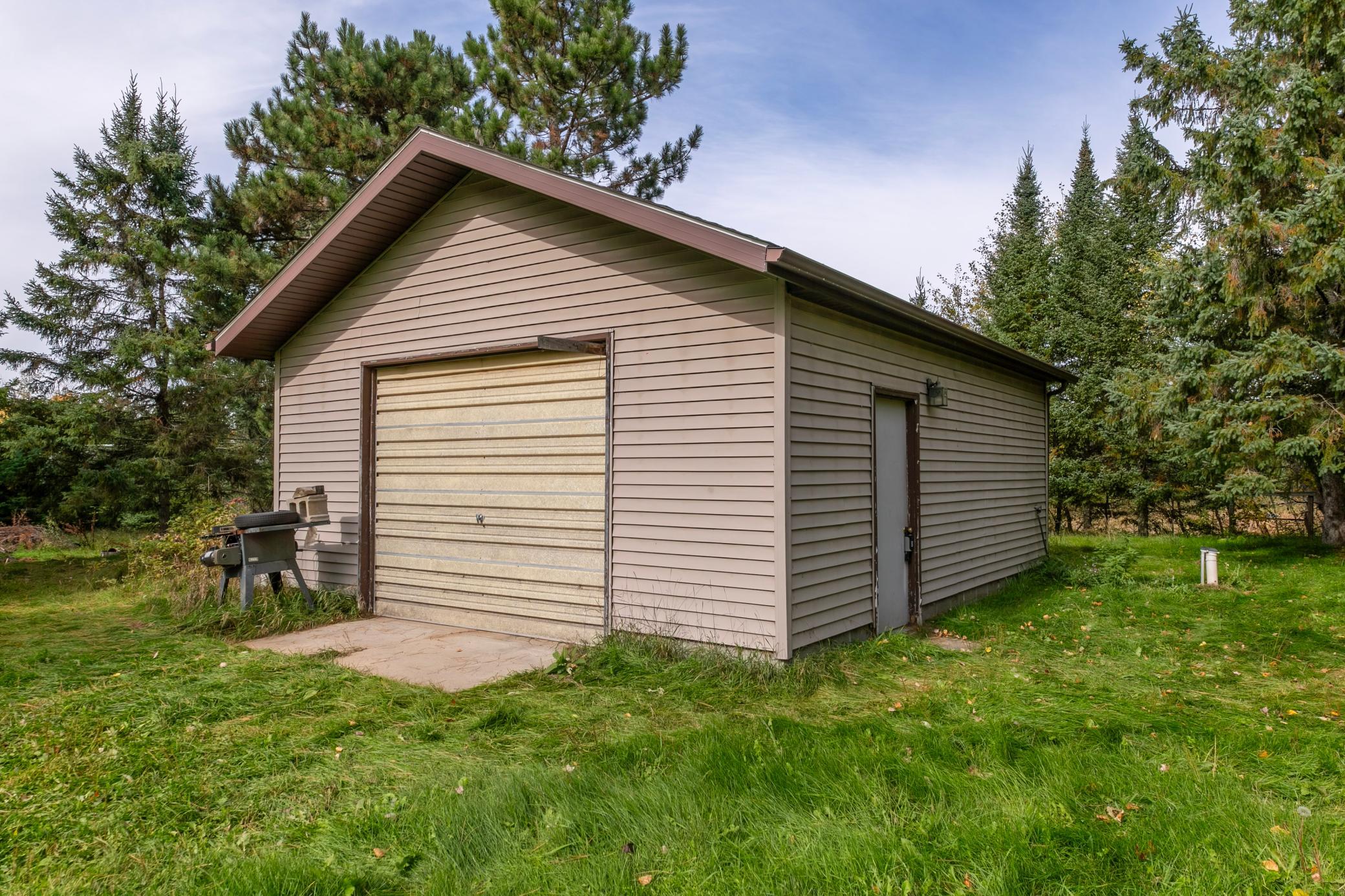 1999 single family home for sale at 4242 County 4 NE in Remer, MN — 2 bed, 1 bath (photo 19 of 25)