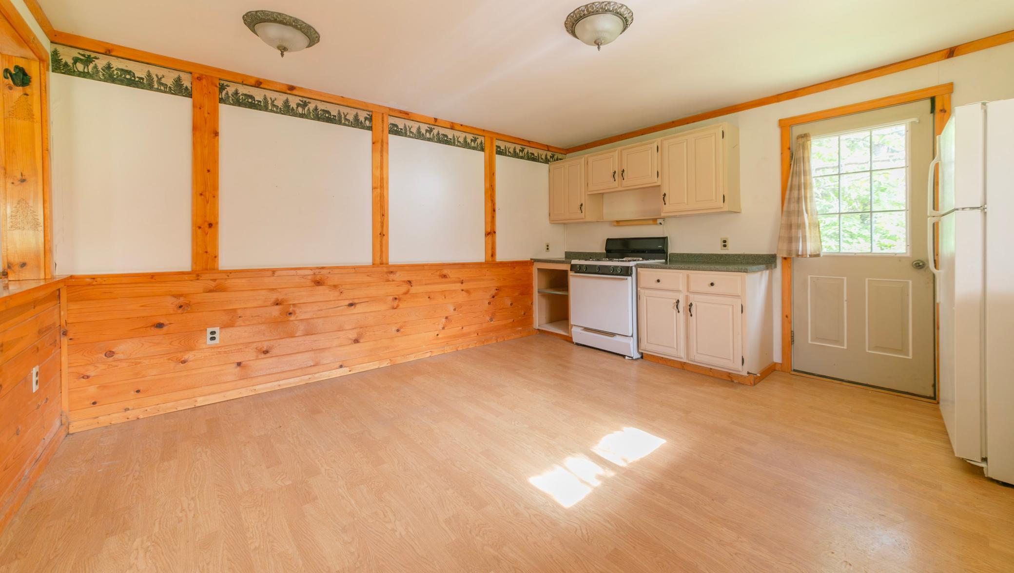 1999 single family home for sale at 4242 County 4 NE in Remer, MN — 2 bed, 1 bath (photo 8 of 25)