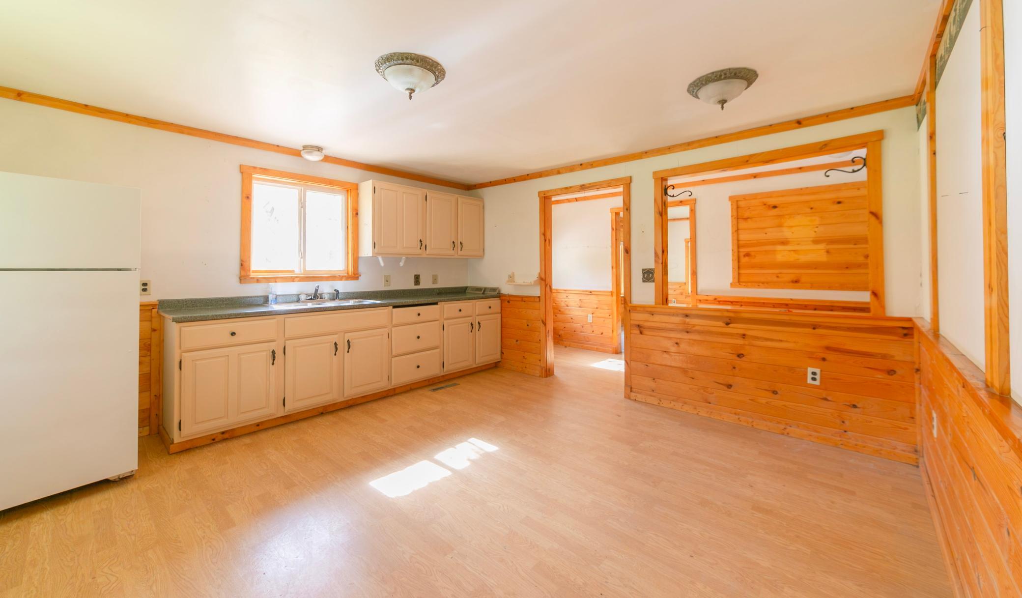1999 single family home for sale at 4242 County 4 NE in Remer, MN — 2 bed, 1 bath (photo 10 of 25)