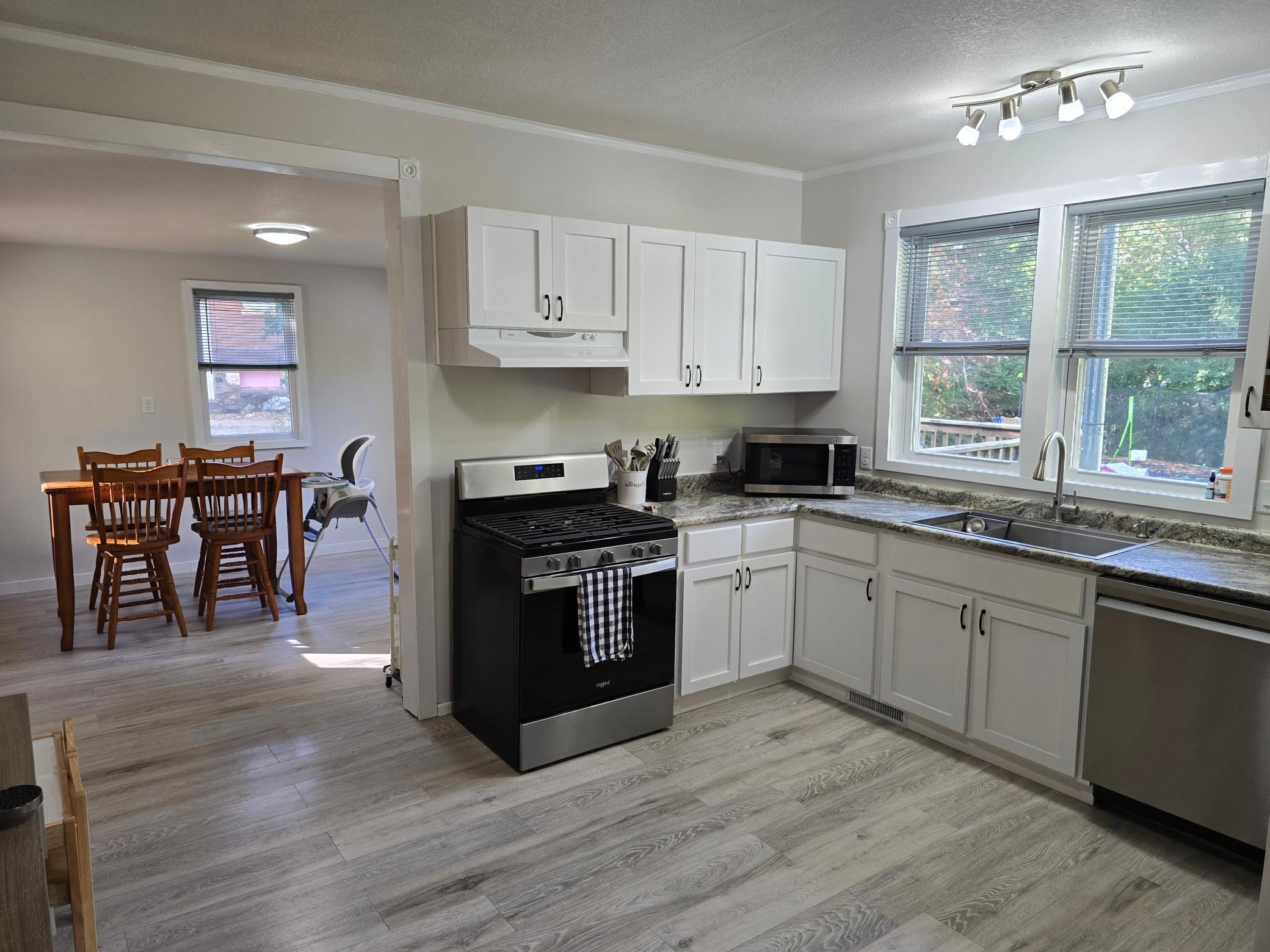 1905 single family home for sale at 2050 2nd Street in Lake Park, MN — 3 bed, 2 bath (photo 14 of 42)