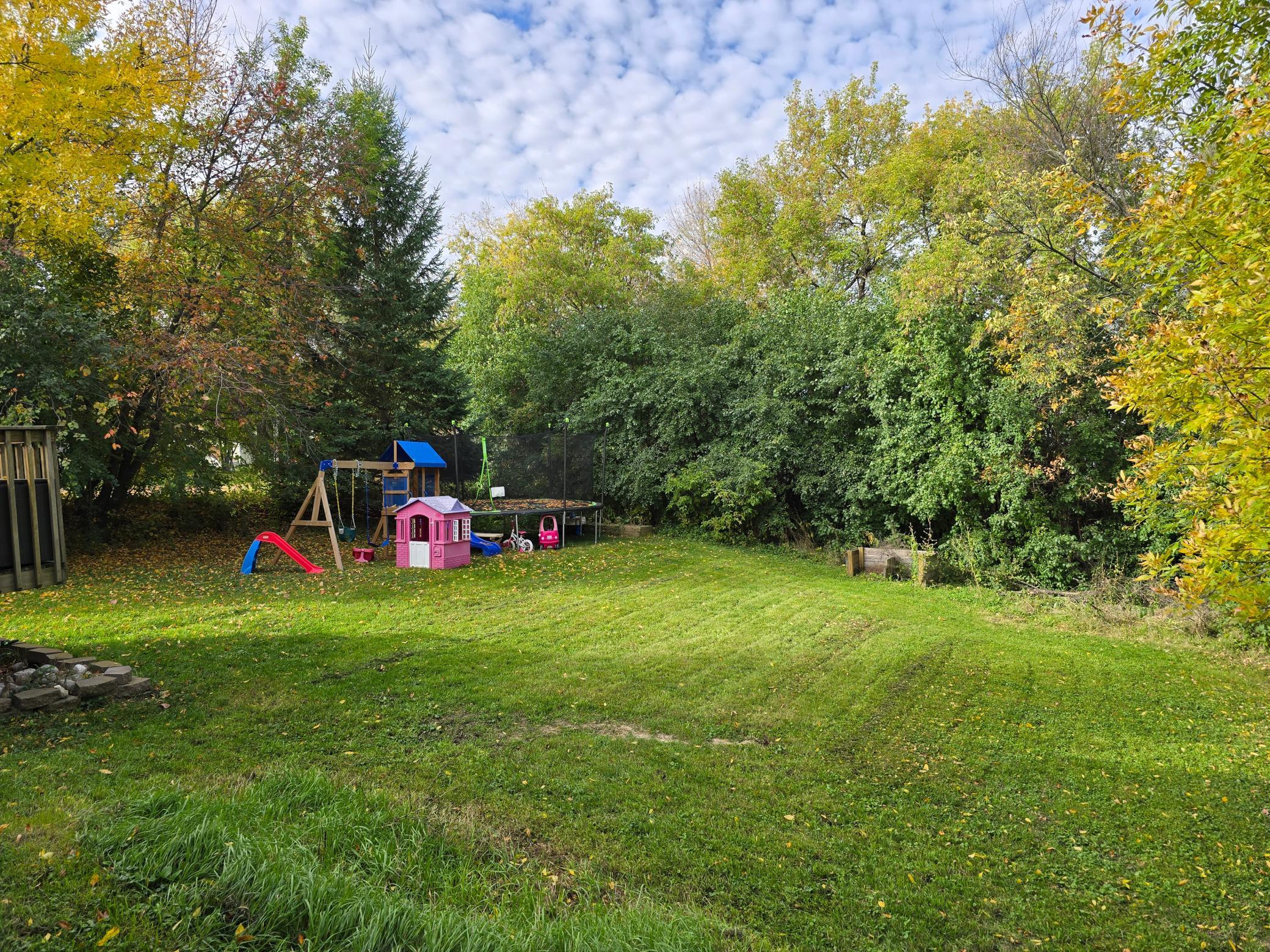 1905 single family home for sale at 2050 2nd Street in Lake Park, MN — 3 bed, 2 bath (photo 6 of 42)